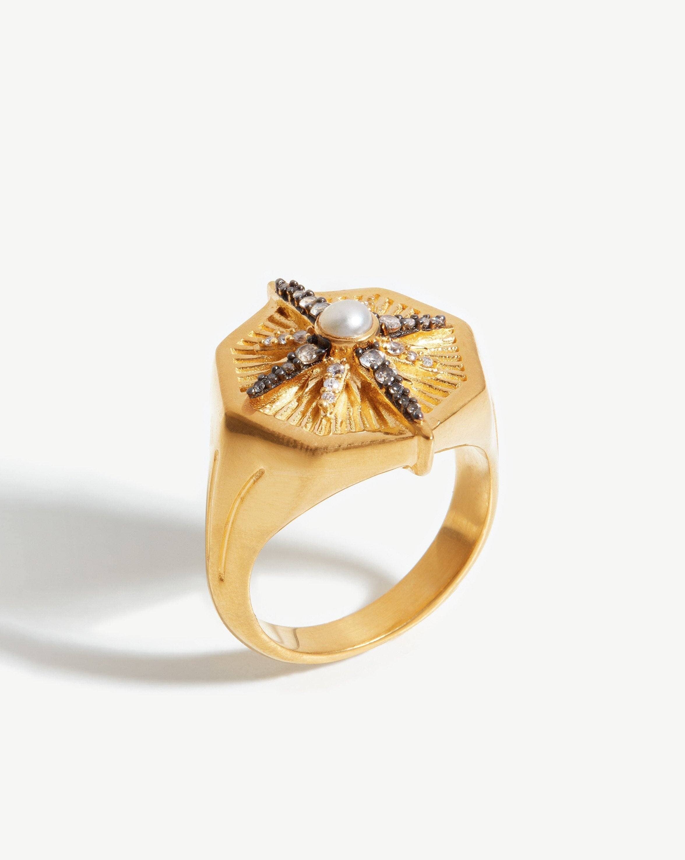 Harris Reed Star of the Show Signet Ring - Elegant Jewelry for Women & Men - Perfect for Parties, Weddings & Special Occasions