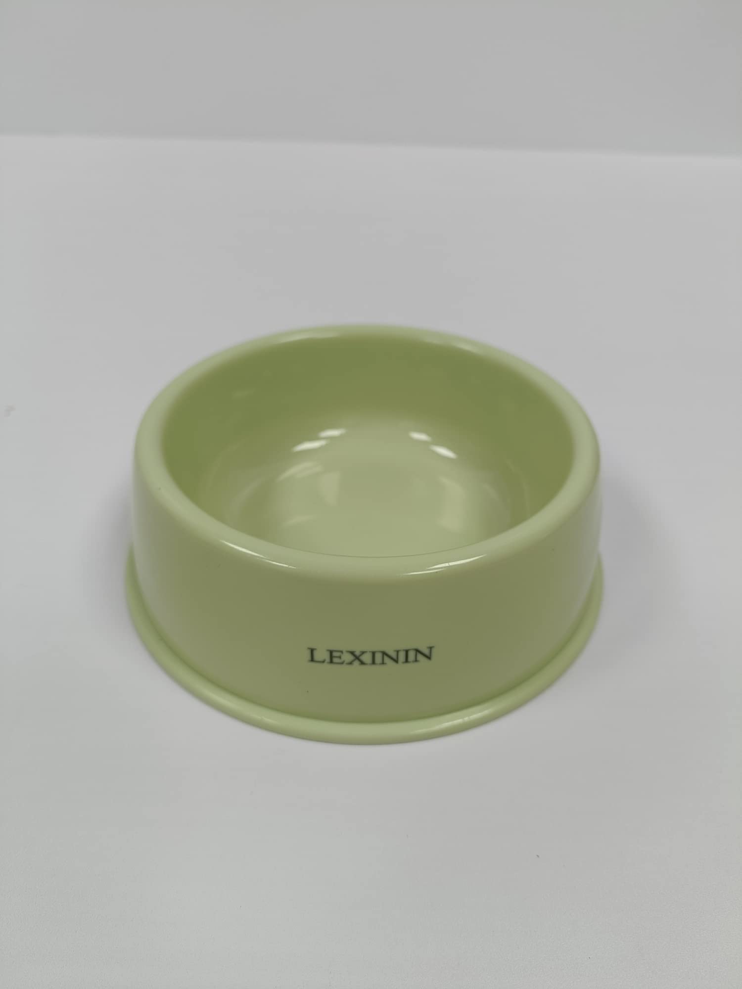 Durable Plastic Pet Bowls for Dogs and Cats - Non-Slip Food and Water Feeding Dishes for Pets | Perfect for Indoor, Outdoor, and Travel Use