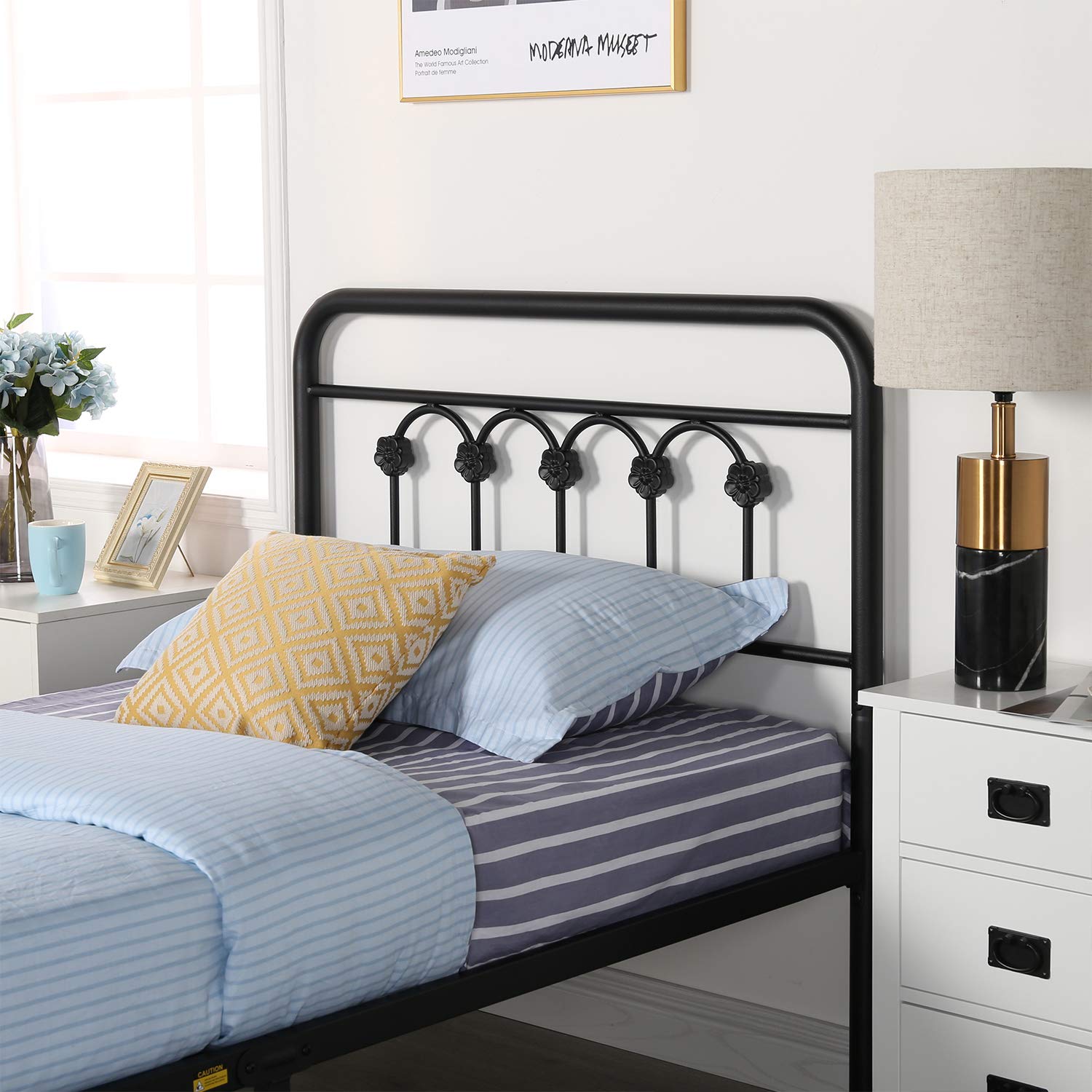 VECELO Twin Size Victorian Style Metal Bed Frame with Headboard - Classic Dark Black Platform Bed with Footboard & Under Bed Storage - No Box Spring Needed - Perfect for Guest Rooms, Kids Rooms & Small Spaces
