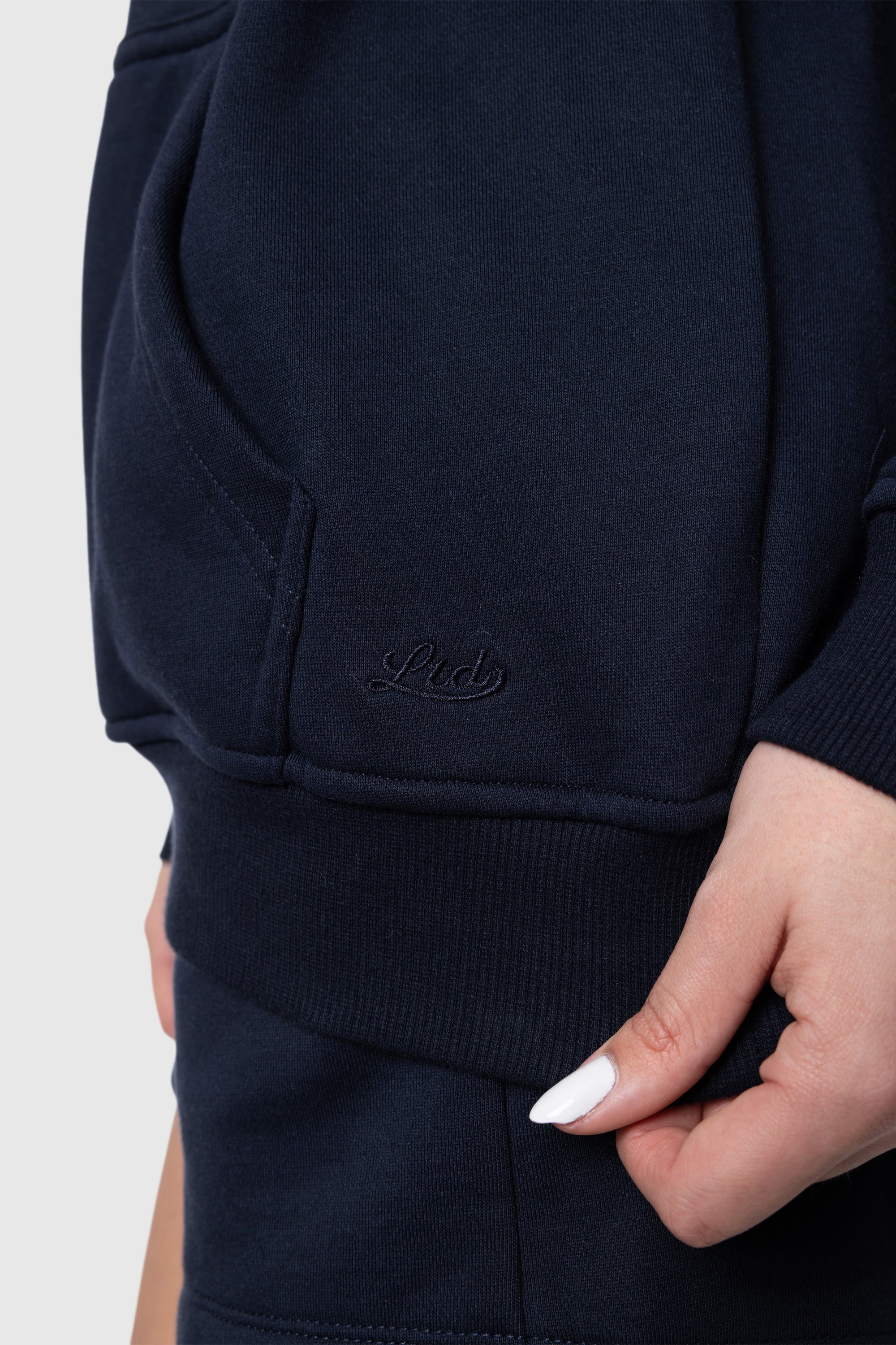 Oversized Hoodie for Women & Men - Cozy Fleece Pullover Sweatshirt with Kangaroo Pocket | Perfect for Casual Wear, Loungewear, and Winter Outfits