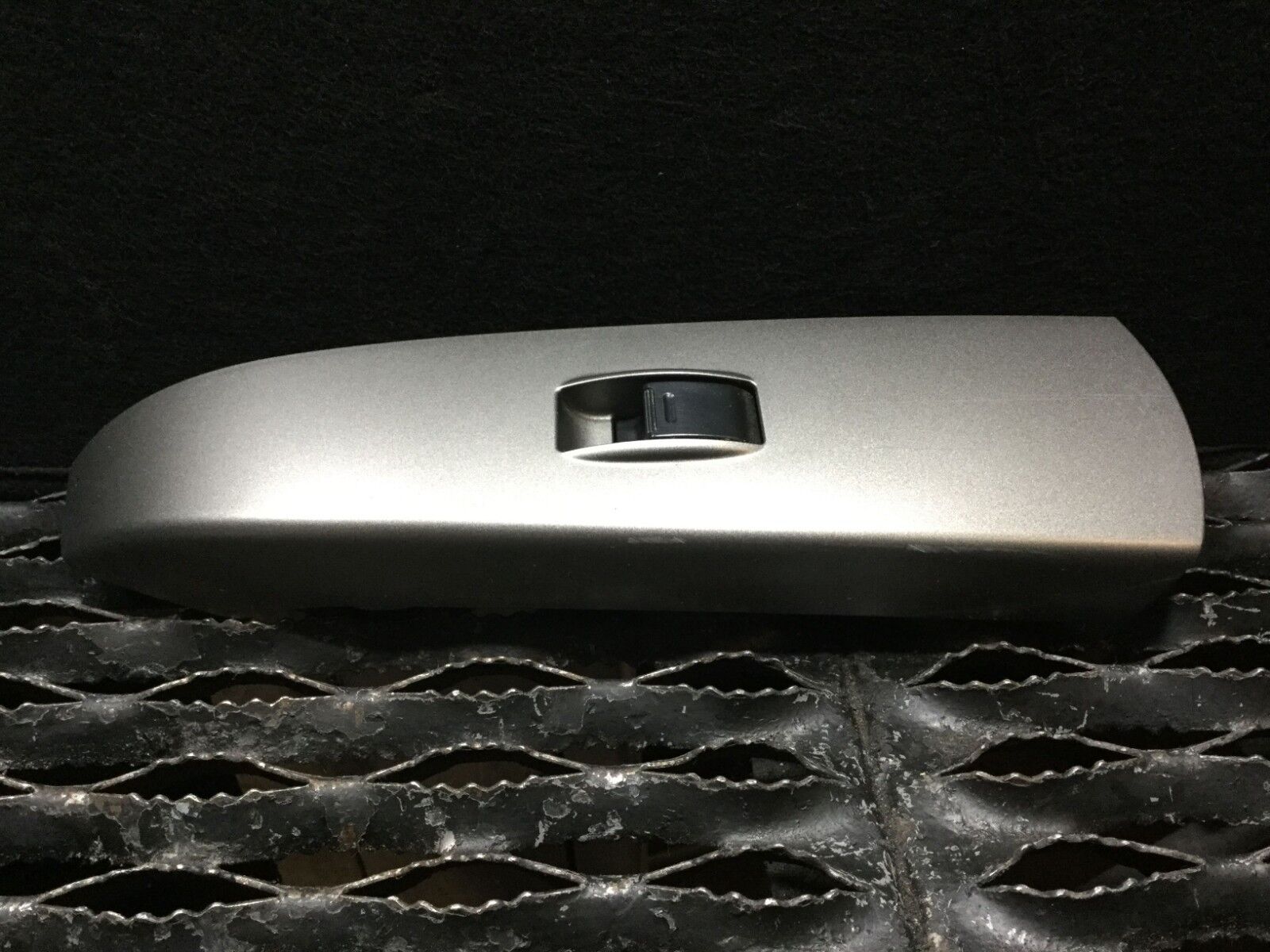 2005-2009 Toyota Prius Right Rear Power Window Switch OEM Replacement - Perfect for Window Repair & Maintenance