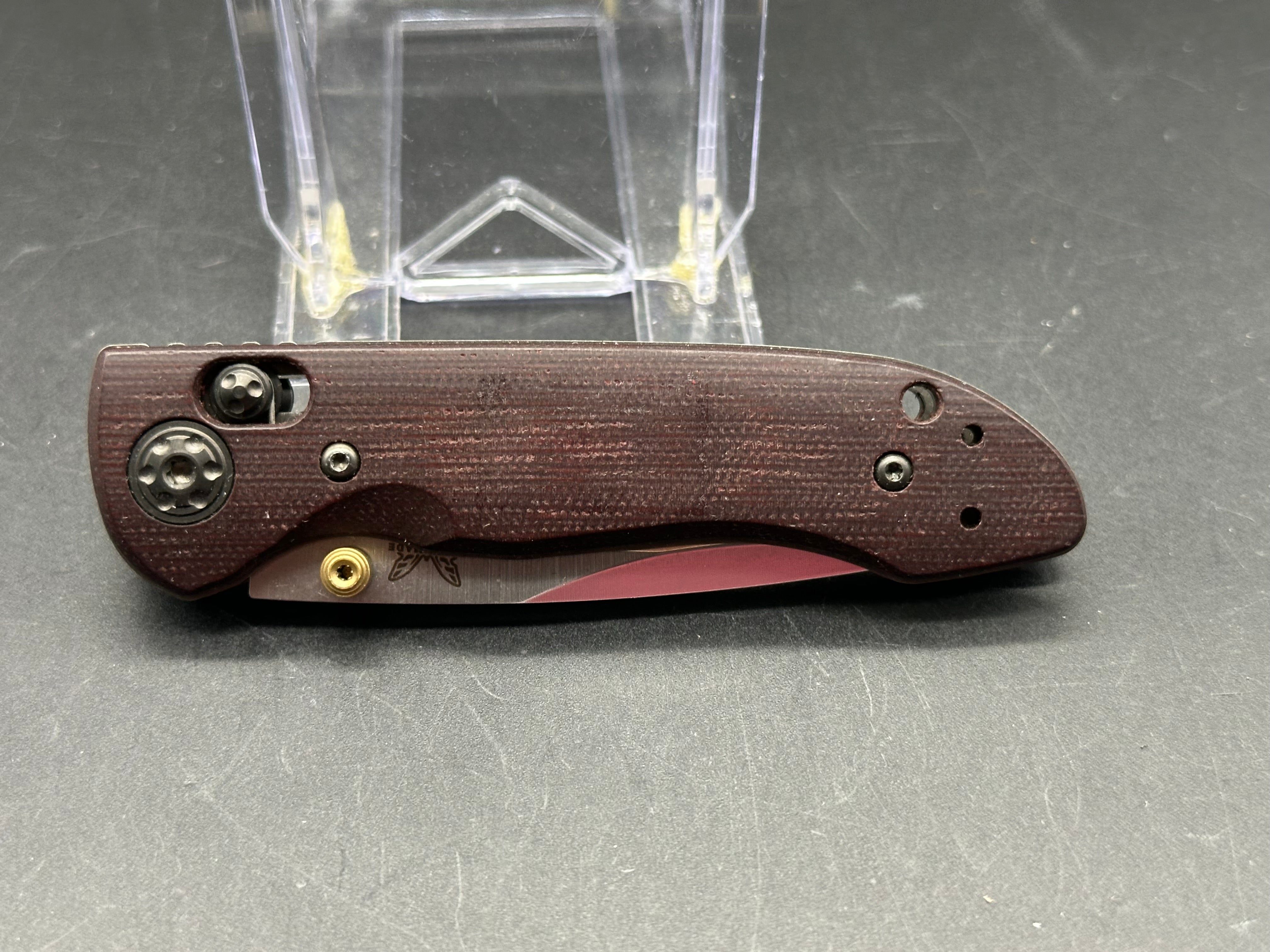 Benchmade Foray Folding Knife - Used in Good Condition, Red Micarta Handle, 20CV Steel Blade - Perfect for EDC, Camping & Outdoor Adventures