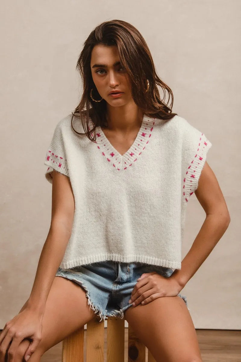 BiBi Knit Solid Contrast Stitch Detail Short Sleeve Sweater for Women | Casual Pullover Top for Spring & Fall | Perfect for Office Wear, Date Nights and Weekend Outfits