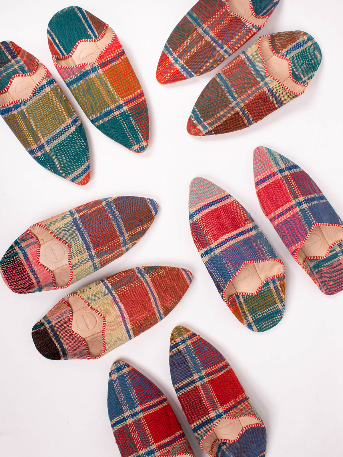 Authentic Moroccan Boujad Pointed Babouche Slippers - Handmade Leather Moroccan Shoes for Men & Women | Perfect for Home, Lounge & Cultural Events