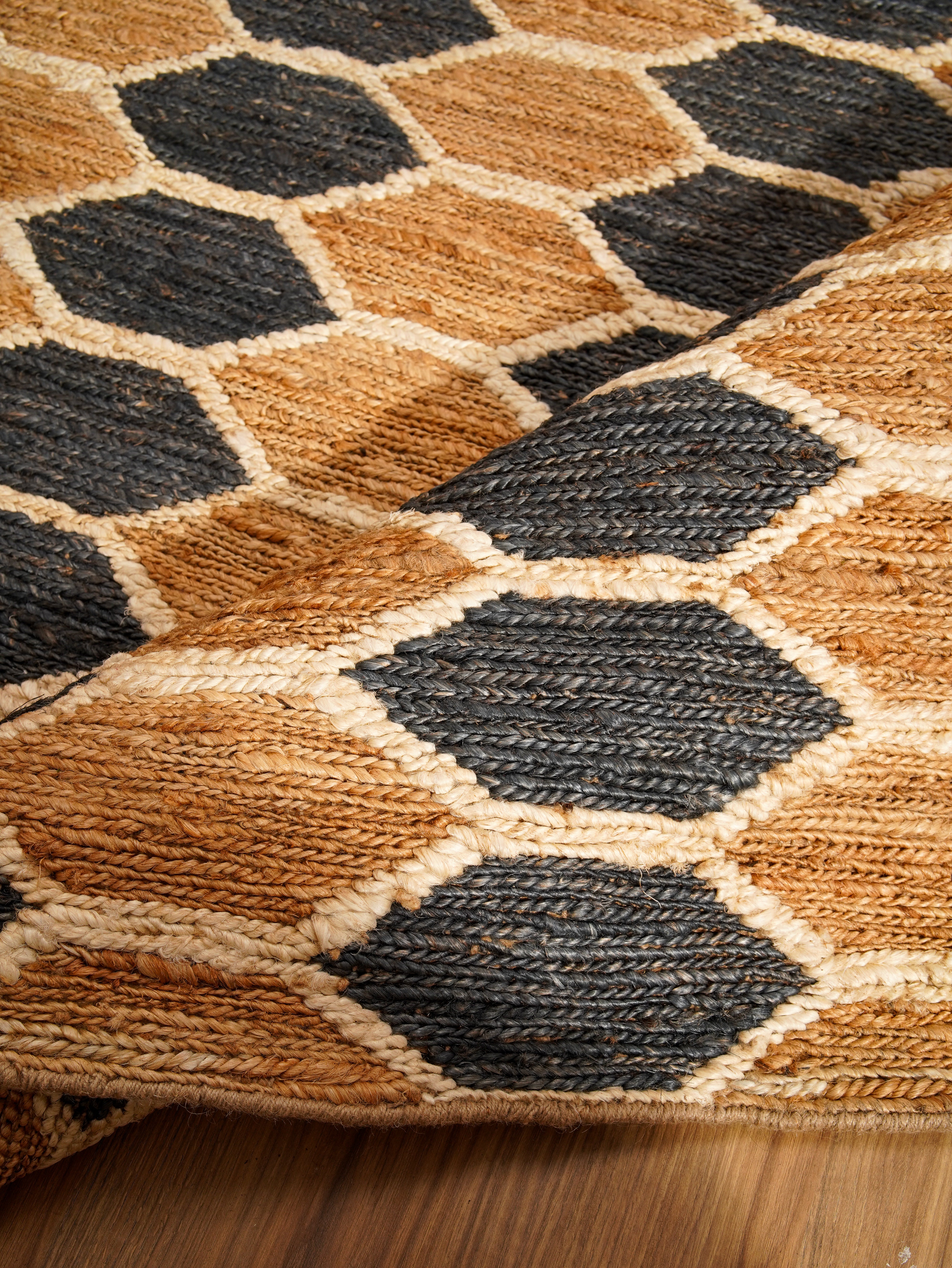 Handmade Hexagon Hand Knotted Wool Rug - Boho Chic Home Decor for Living Room, Bedroom & Nursery - Soft & Durable Non-Slip Area Rug