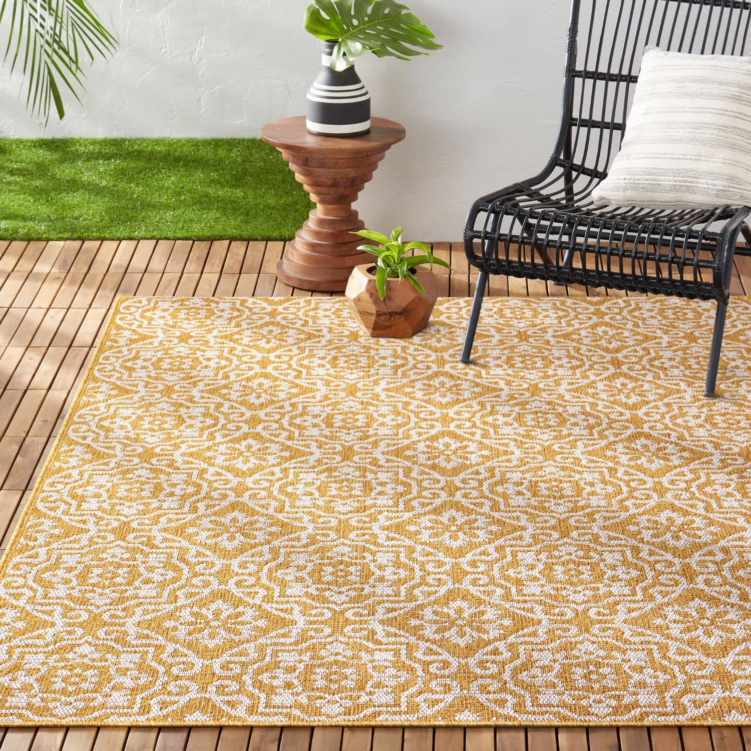 Nicole Miller New York Patio Country Danica Transitional Geometric Indoor/Outdoor Area Rug - Yellow & White - 6'6