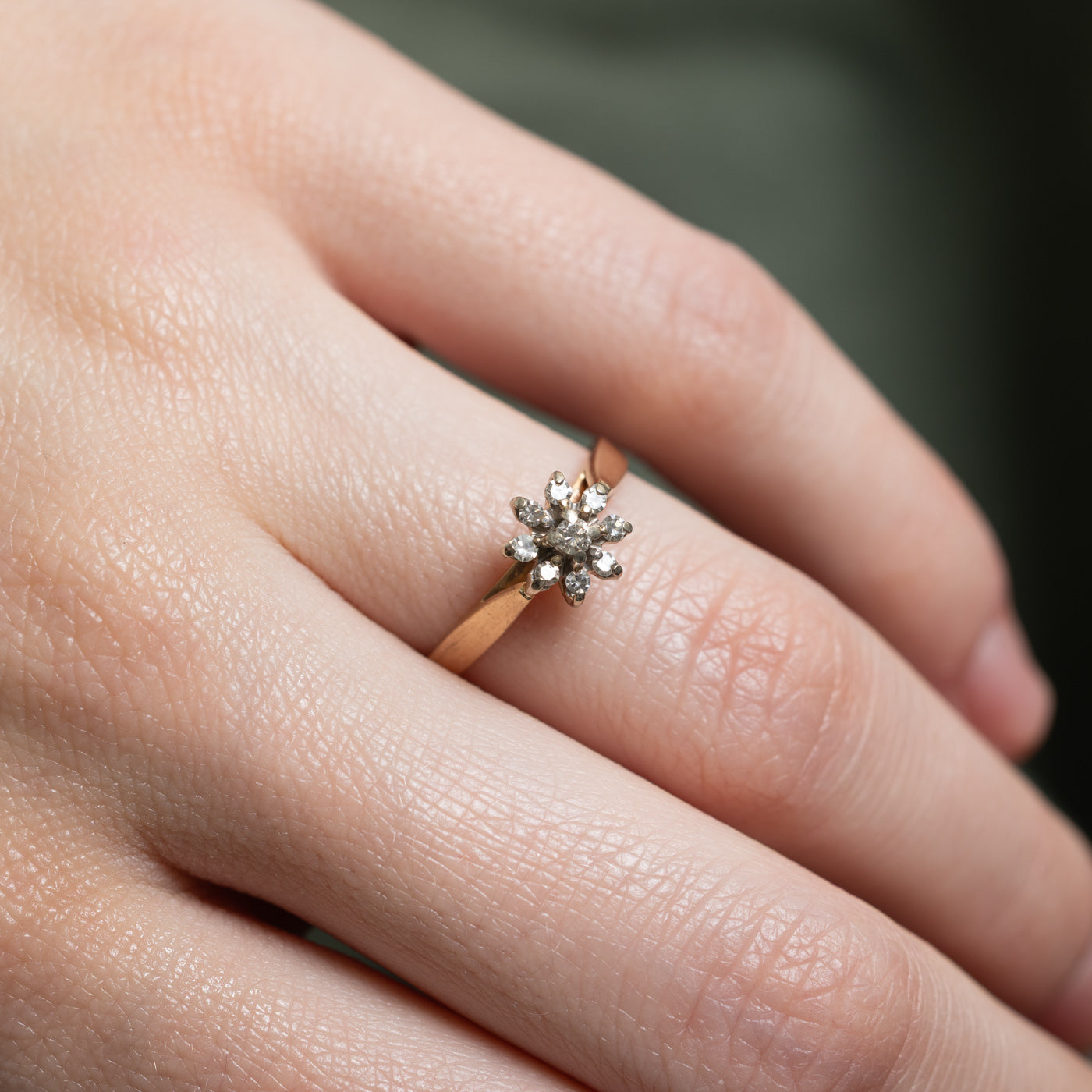 14K Gold Diamond Petal Ring - 0.15 Carat Total Weight (ctw) - Size 6 - Elegant Wedding Band, Anniversary Gift for Her, Perfect for Special Occasions & Everyday Wear