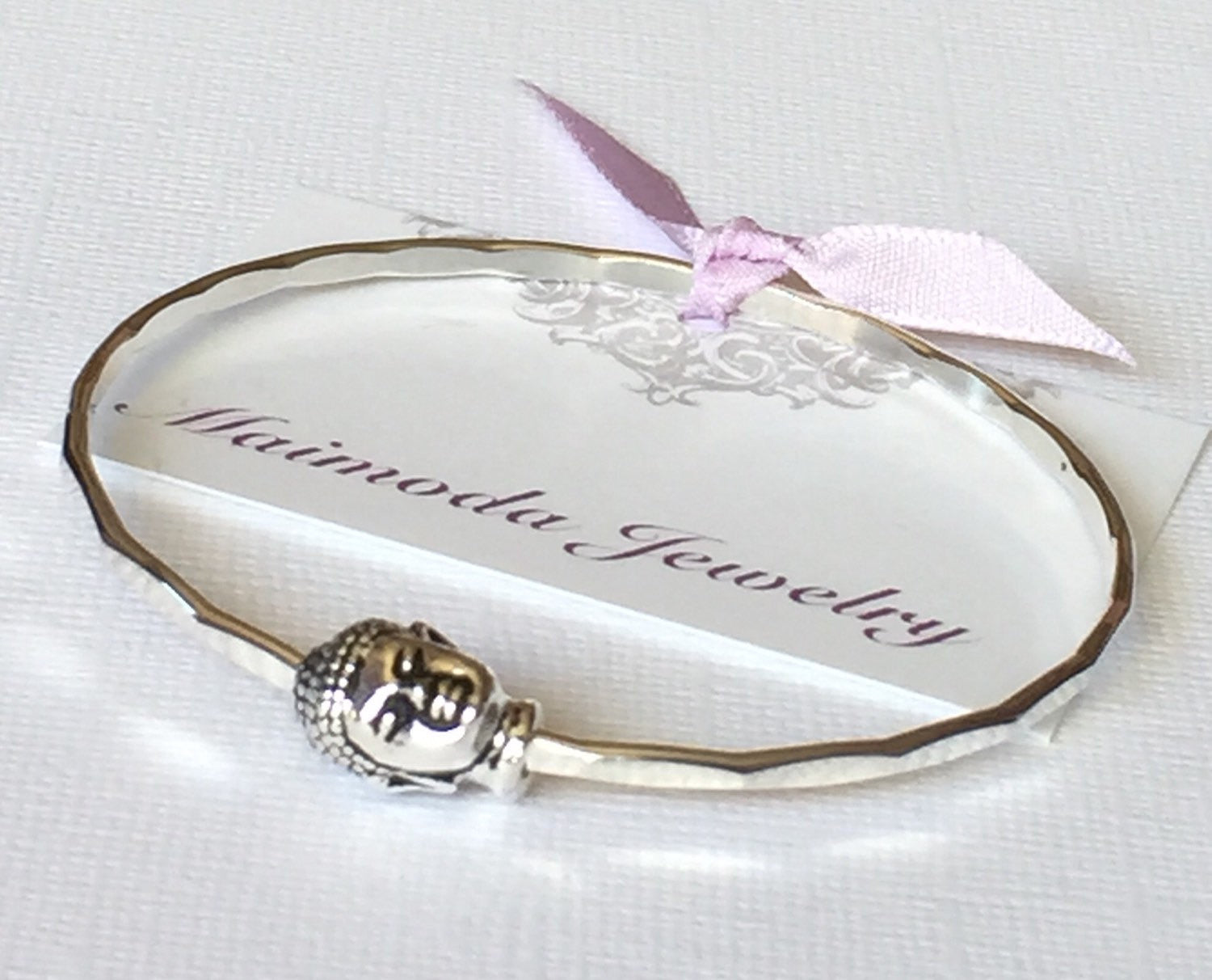 Elegant Bangle Michi (B108) - Stylish Women's Fashion Bracelet for Casual Wear, Parties & Special Occasions