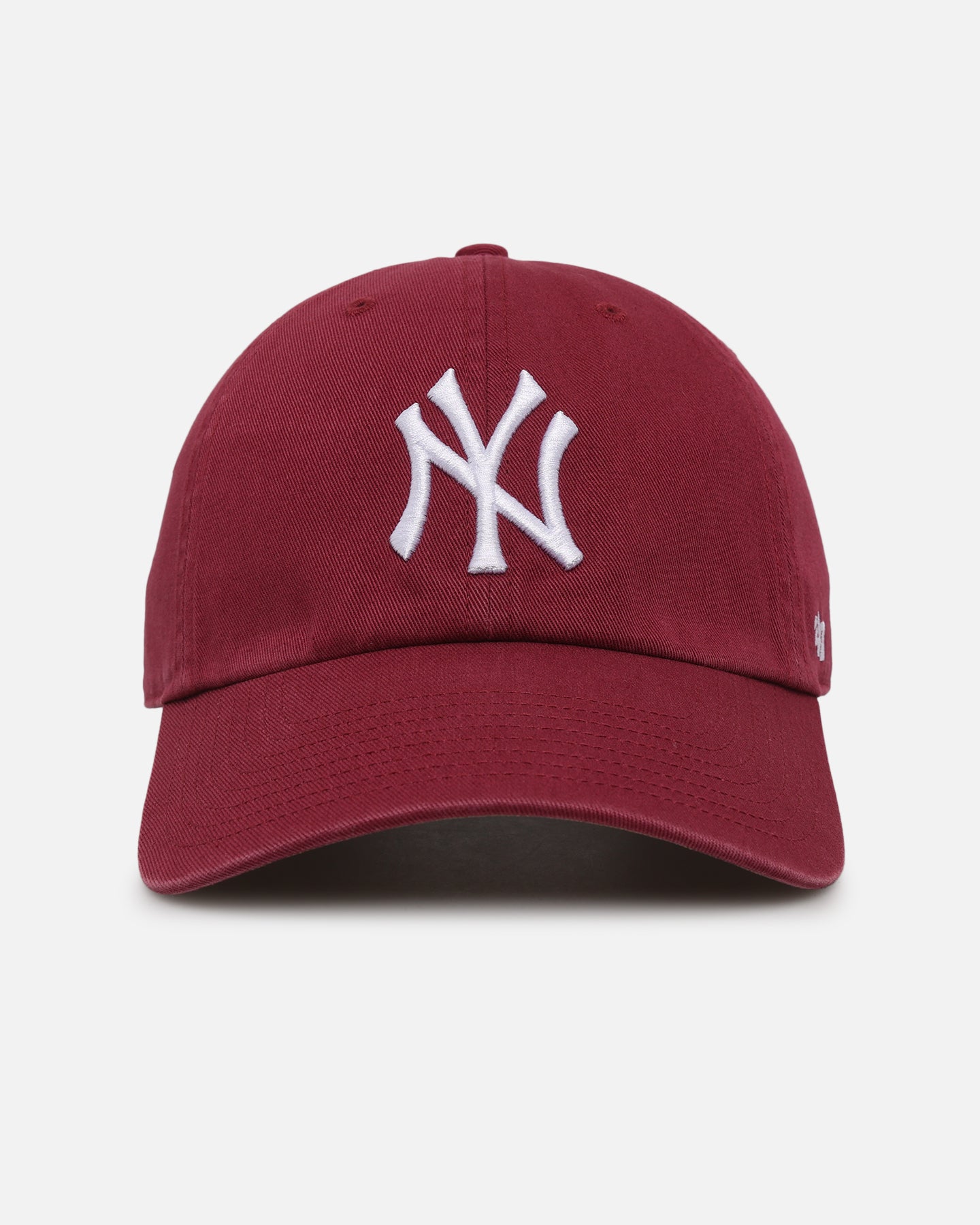 47 Brand New York Yankees 'Yankees Colour Wheel' 47 Clean Up Adjustable Strapback Cap - Cardinal Red for Baseball Games & Streetwear Fashion
