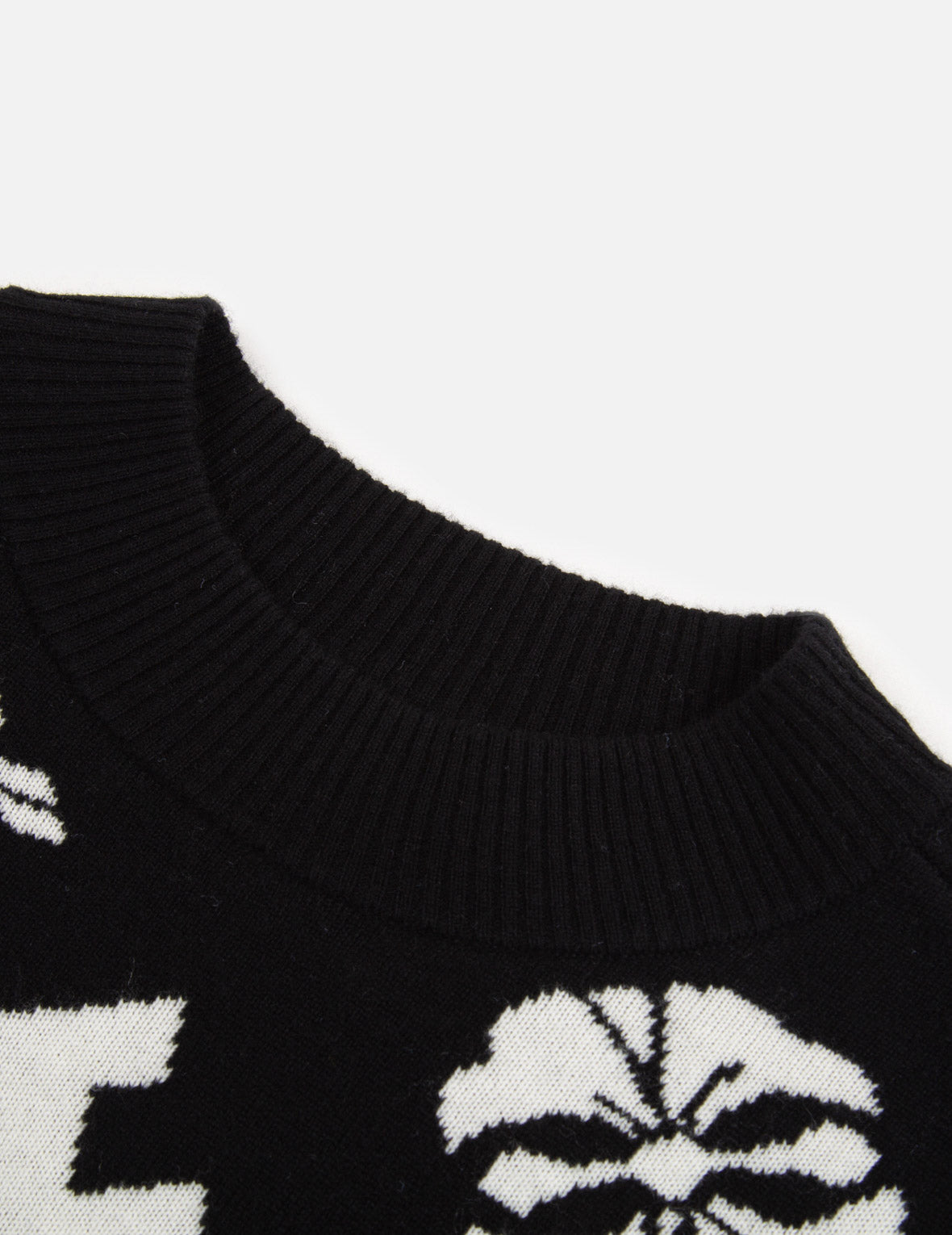 Premium Allover Kamon & Logo Jacquard Sweater for Men | Japanese-Inspired Geometric Pattern Pullover | Casual & Business Wear | Perfect for Fall & Winter Fashion