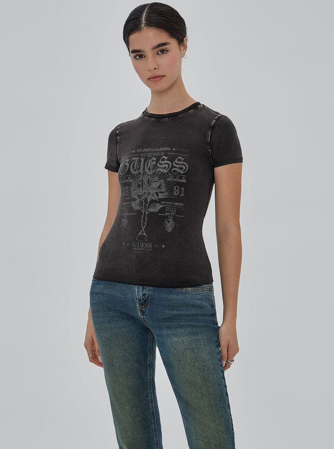 Guess Originals Black T-Shirt for Men - Classic Crewneck Cotton Tee - Casual & Streetwear Style - Perfect for Everyday Wear, Outings, and Layering