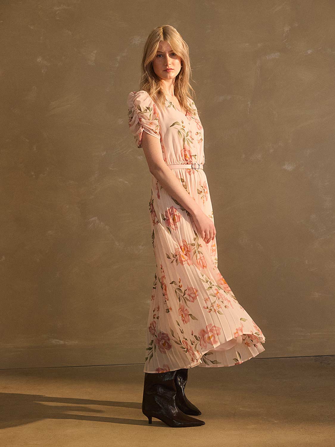 Printed V-Neck Pleated Midi Dress for Women - Flowy Summer Dress with Pockets - Perfect for Beach Vacation, Date Night & Office Wear
