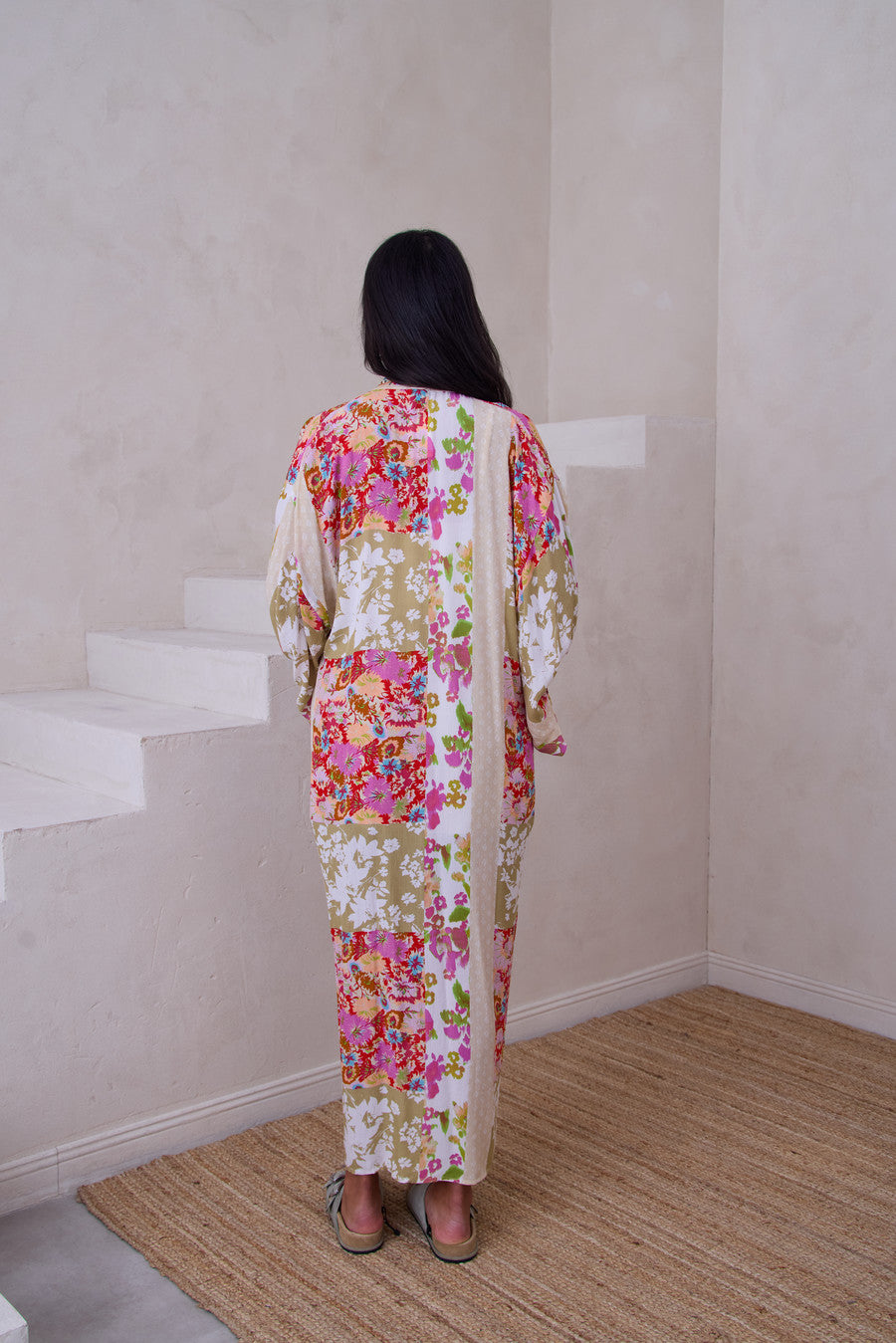 Elegant Lace Embroidered Floral Kimono Robe - Women's Lightweight Cover Up for Beach, Wedding, or Lounge Wear