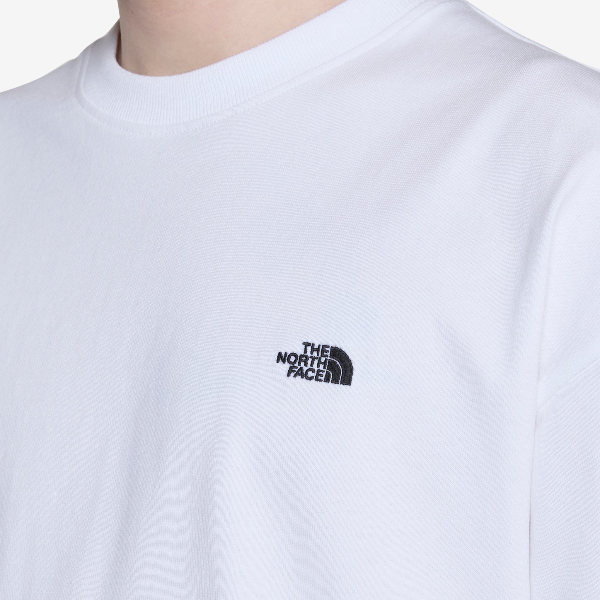 EVD Short Sleeve T-Shirt for Men Women - Comfortable Cotton Crew Neck Tee in TNF White - Perfect for Casual Wear, Gym, and Outdoor Activities