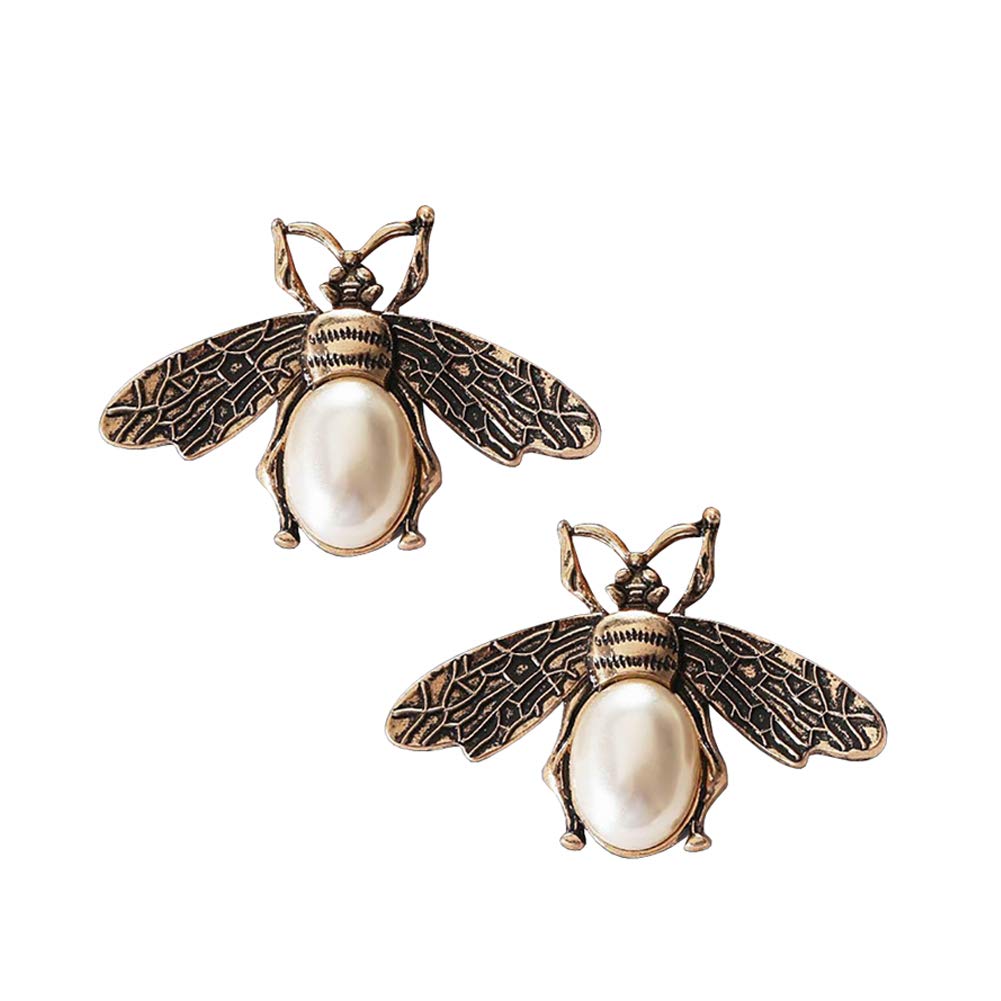 UUYYEO 2 Sets Cute Bee Car Air Vent Clip Charms - Natural Air Freshener Diffuser for Car Interior Decor | Perfect for Vehicle Aromatherapy & Dashboard Decoration