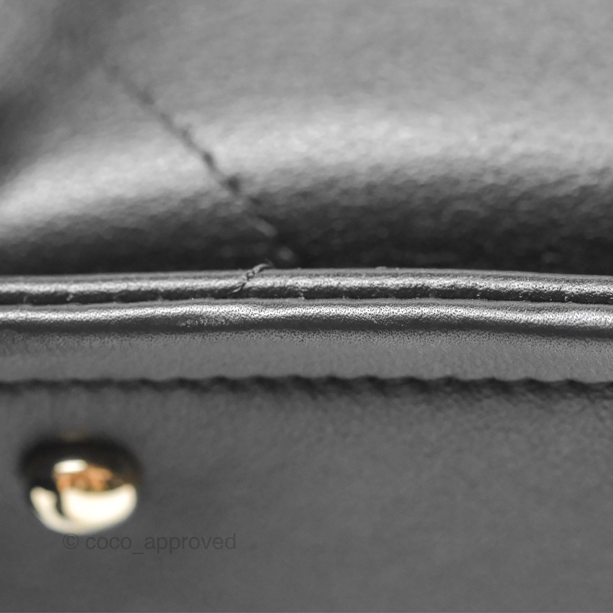 Chanel CC Zipped Shopping Tote Bag in Calfskin Leather with Gold Hardware - Luxury Handbag for Women, Perfect for Work, Travel & Everyday Use