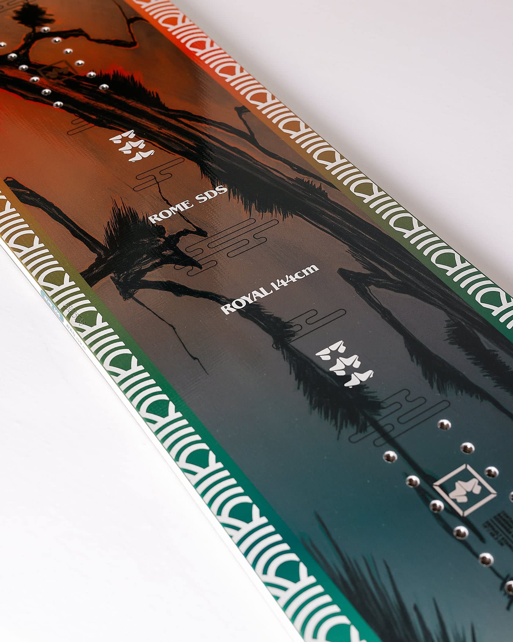 Rome Women's Royal True Twin Snowboard - Freestyle & All-Mountain Performance for Female Riders | Perfect for Park, Powder & Groomed Runs