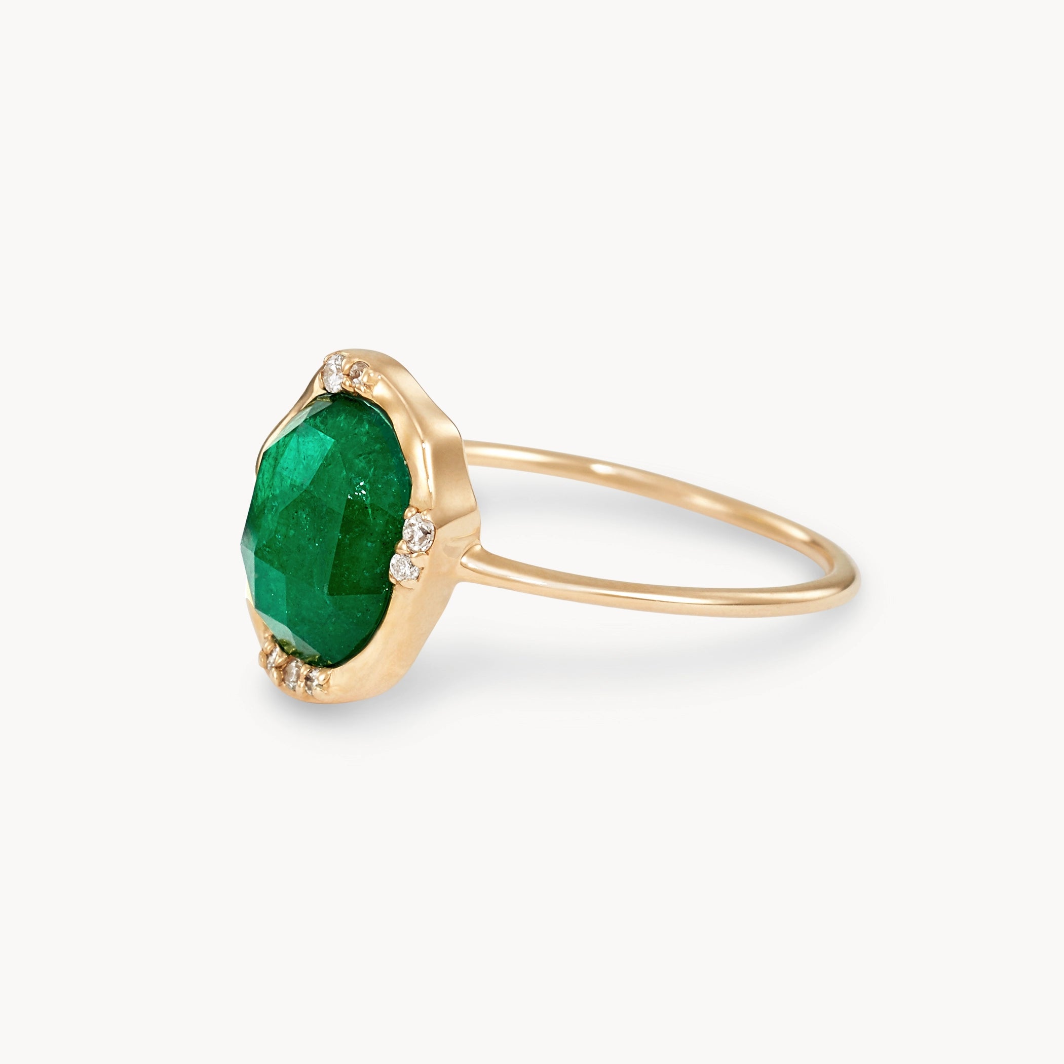14K Yellow Gold Emerald Diamond Mood Ring - Elegant Jewelry with Genuine Emerald & Brilliant Diamonds for Women - Perfect for Gifts, Anniversaries & Special Occasions