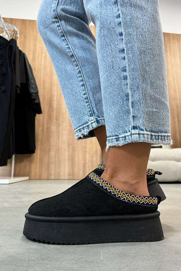 Cozy Thick Sole Slip-On Cotton Shoes for Women - Comfortable Indoor & Outdoor House Slippers for Winter Warmth