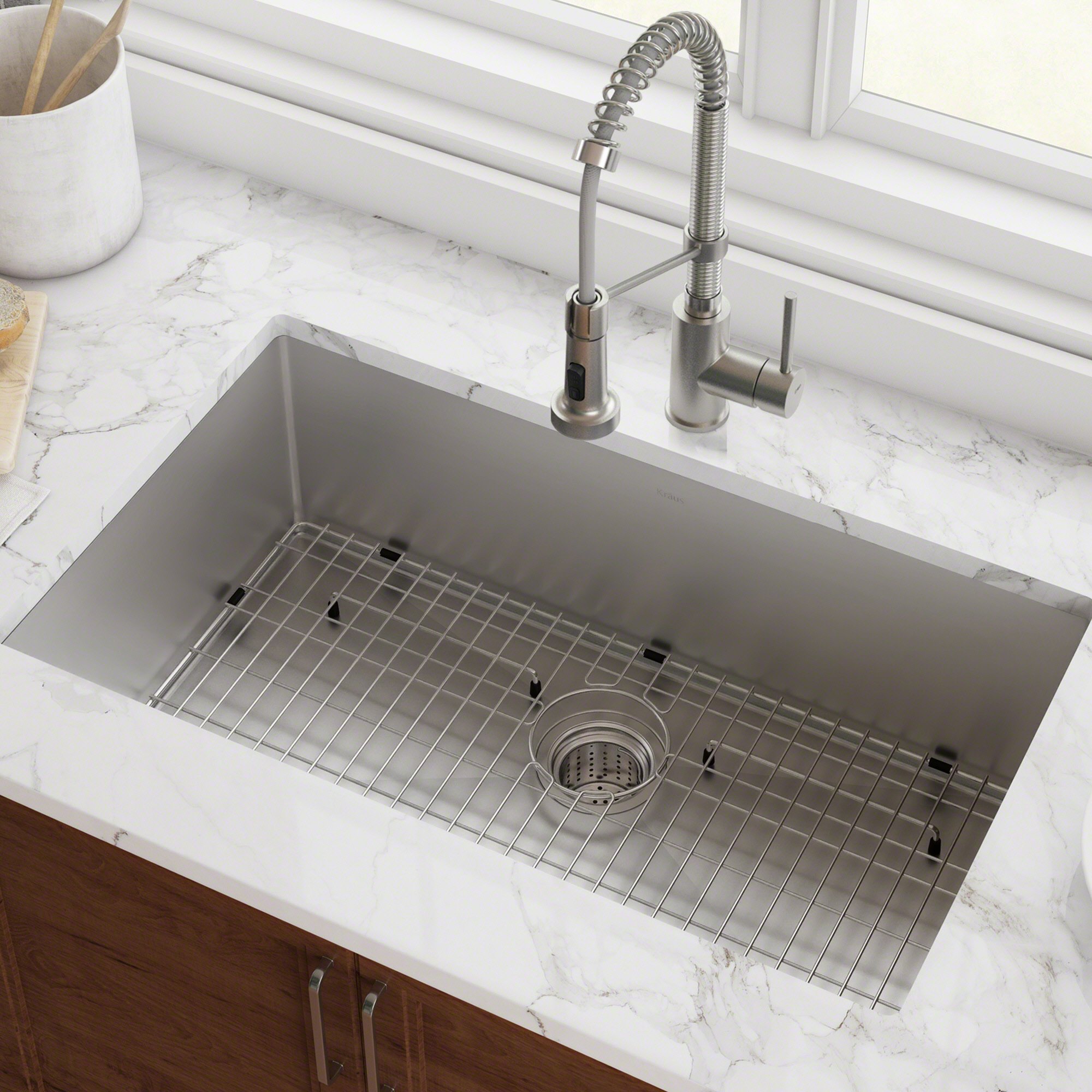 KRAUS Standard PRO™ 32-inch 16 Gauge Undermount Single Bowl Stainless Steel Kitchen Sink with WasteGuard™ Continuous Feed Garbage Disposal - KHU100-32-100-75MB | Perfect for Modern Kitchens, Dishwashing & Food Prep