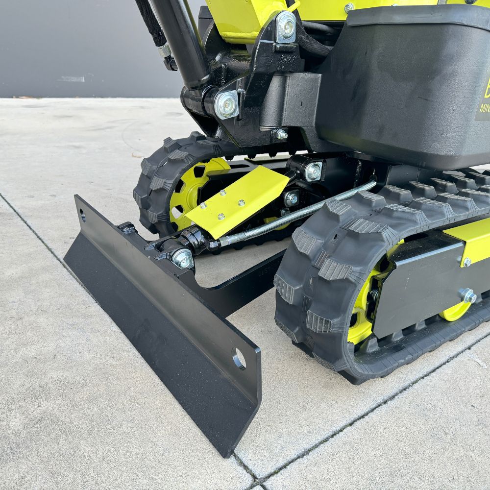 Forestwest Mini Excavator 306cc BM710 - Compact Digging Machine for Landscaping, Trenching & Construction Projects | Durable Small Excavator for Home & Professional Use