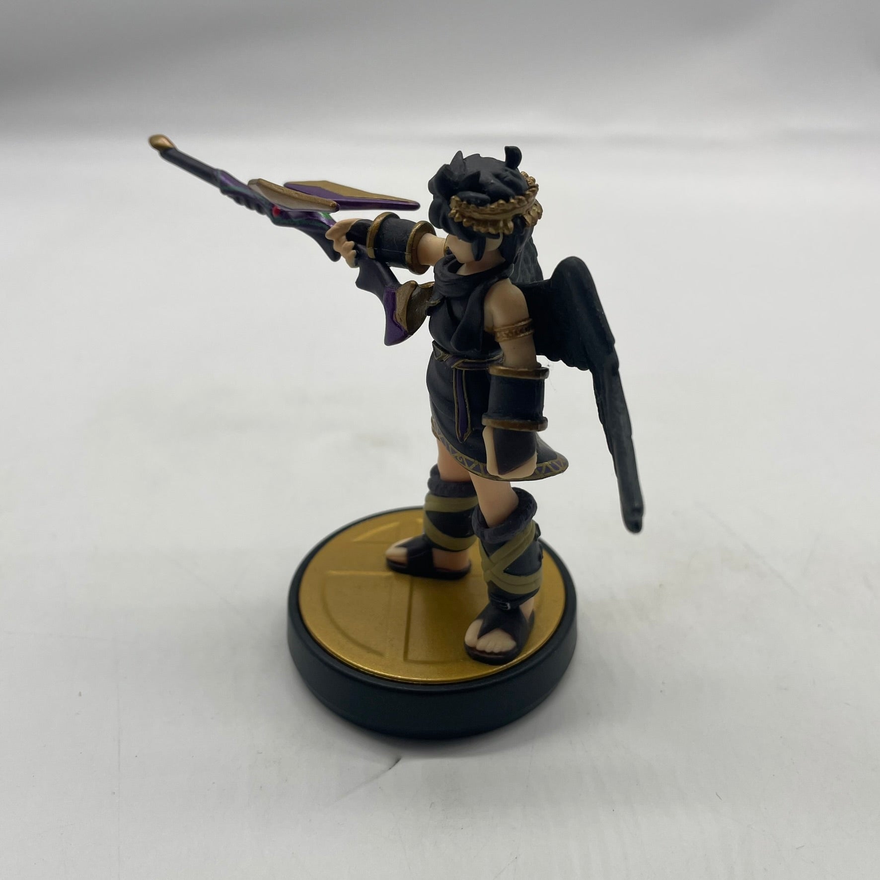 Dark Pit Nintendo Amiibo Figure - Super Smash Bros Series #39 - Collectible Video Game Character for Display & Gaming Battles