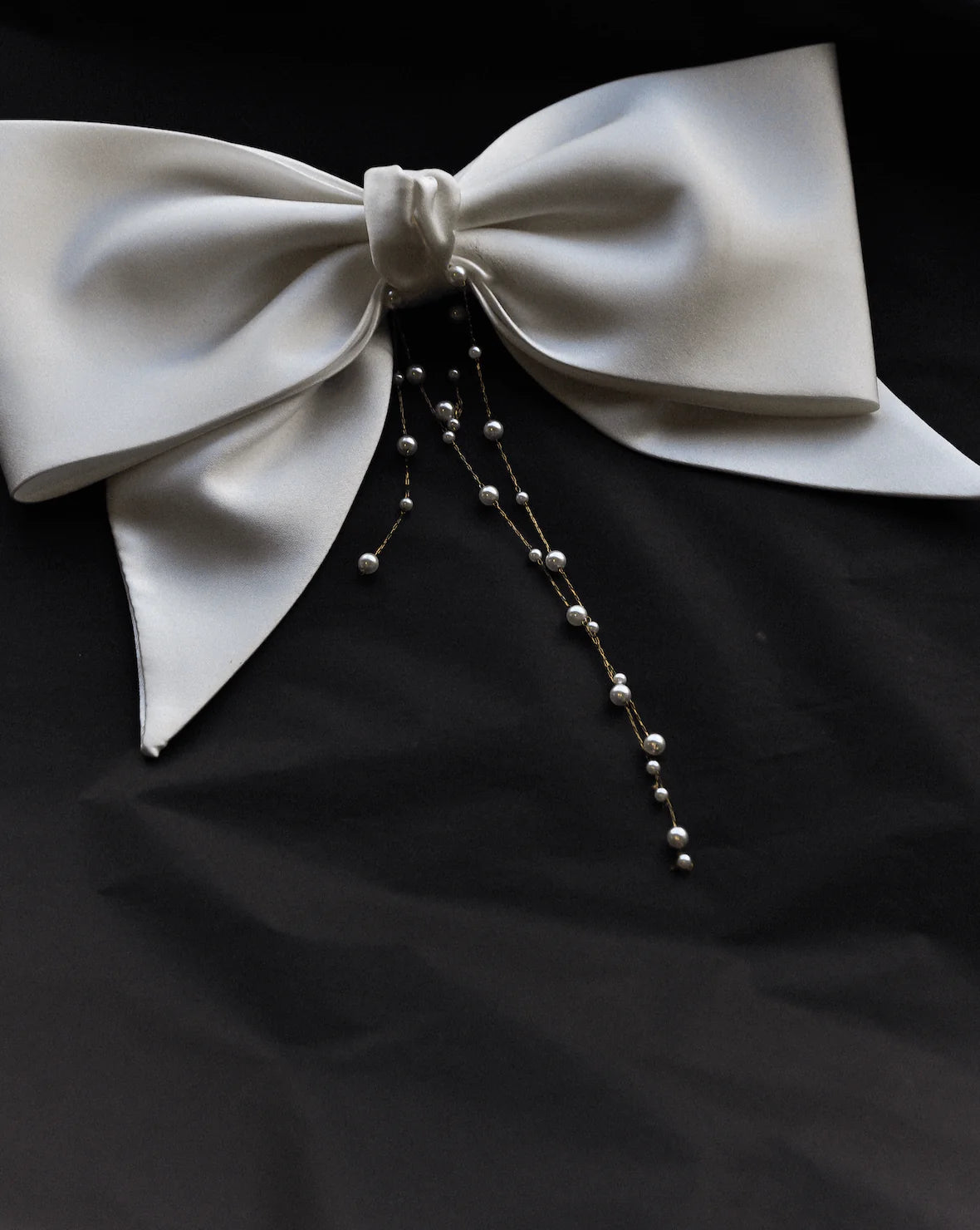 Chantal Satin & Pearl Bridal Hair Bow - Elegant White Wedding Hair Accessory for Brides, Bridesmaids & Flower Girls - Perfect for Weddings, Prom & Special Occasions