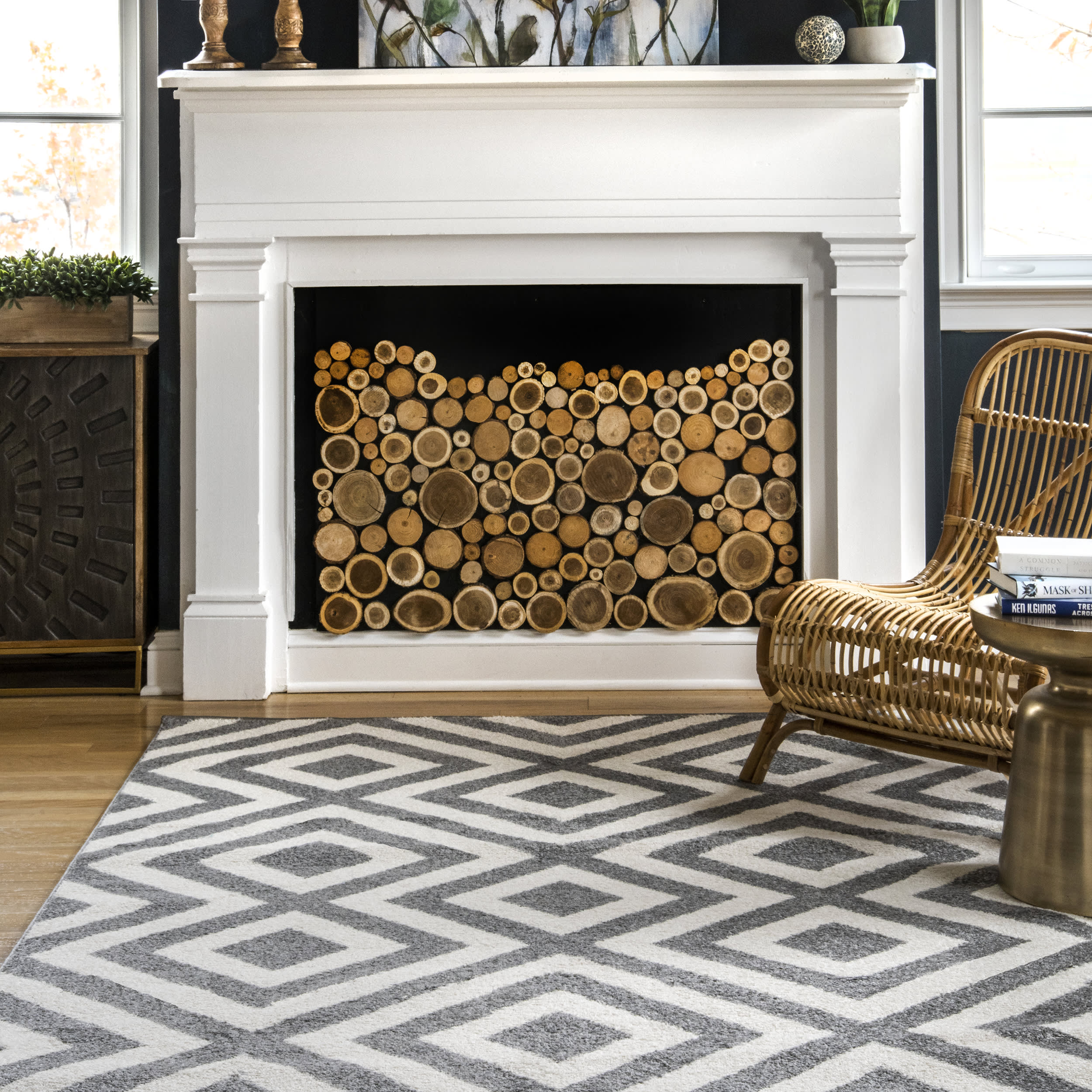 Stylish Chevron Stripes Area Rug in Grey - Perfect for Living Room, Bedroom & Office Decor