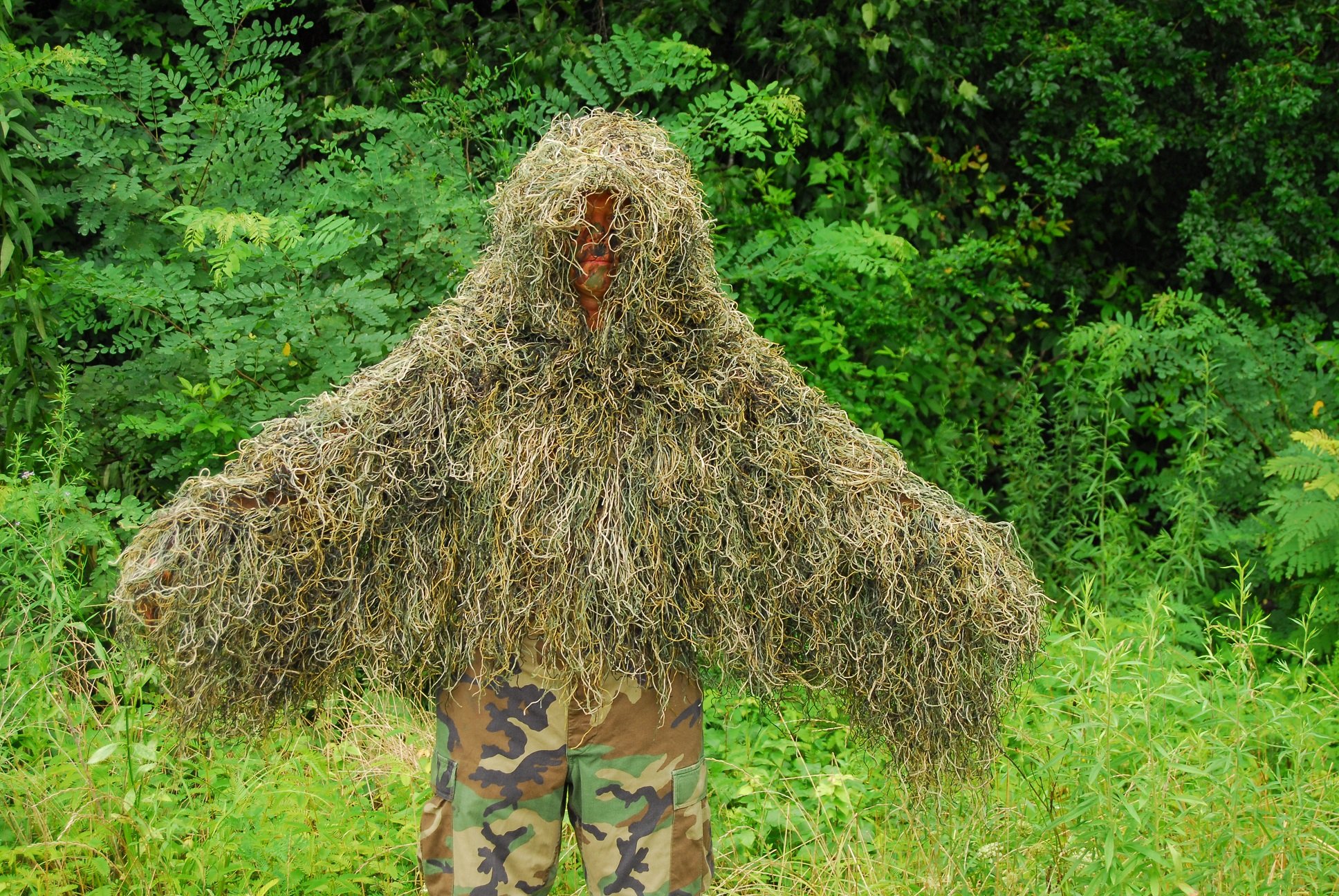Ghillie Tracker - Premium Hunting Camouflage Suit for Outdoor & Tactical Use | Perfect for Deer Hunting, Airsoft & Sniper Training