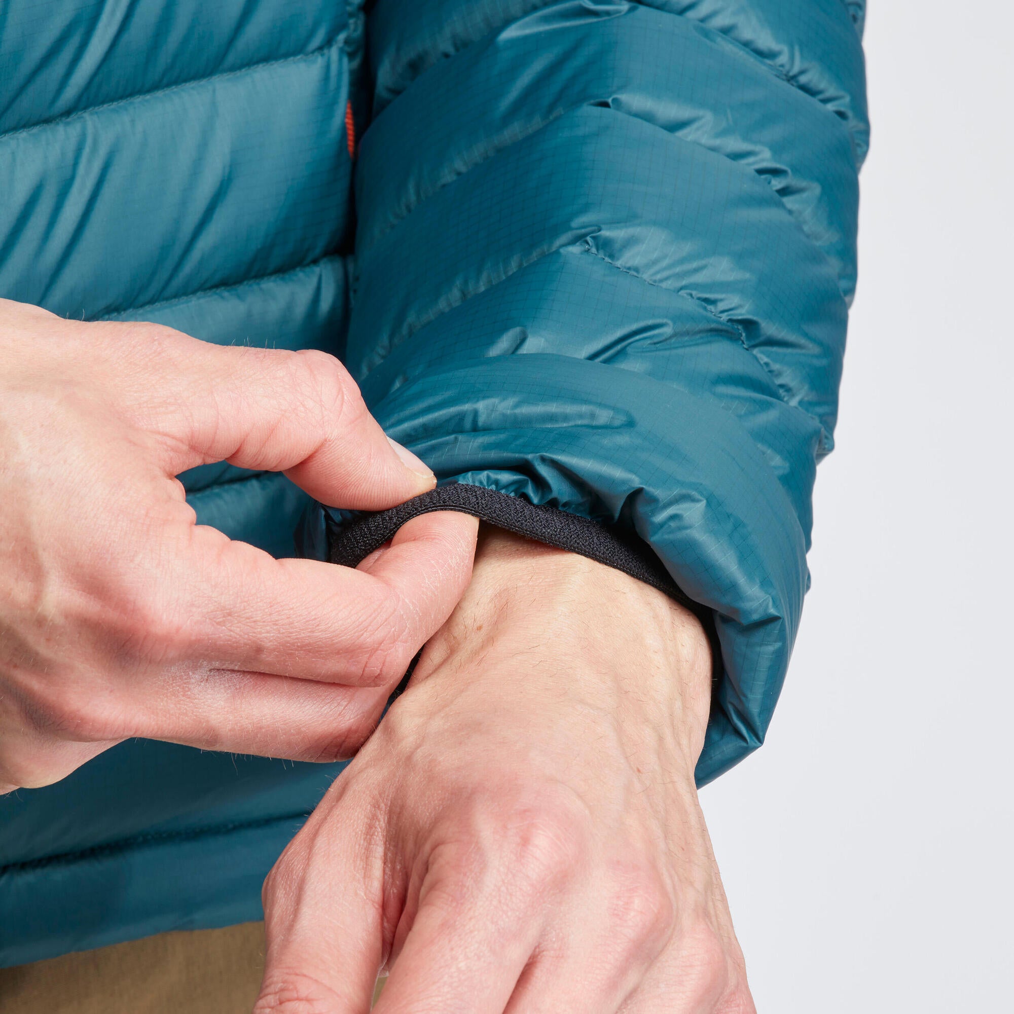 Forclaz MT500 Men's Hooded Padded Jacket for Mountain & Backpacking - Warm & Lightweight Down Coat for Hiking, Camping in Cold Weather (14°F)