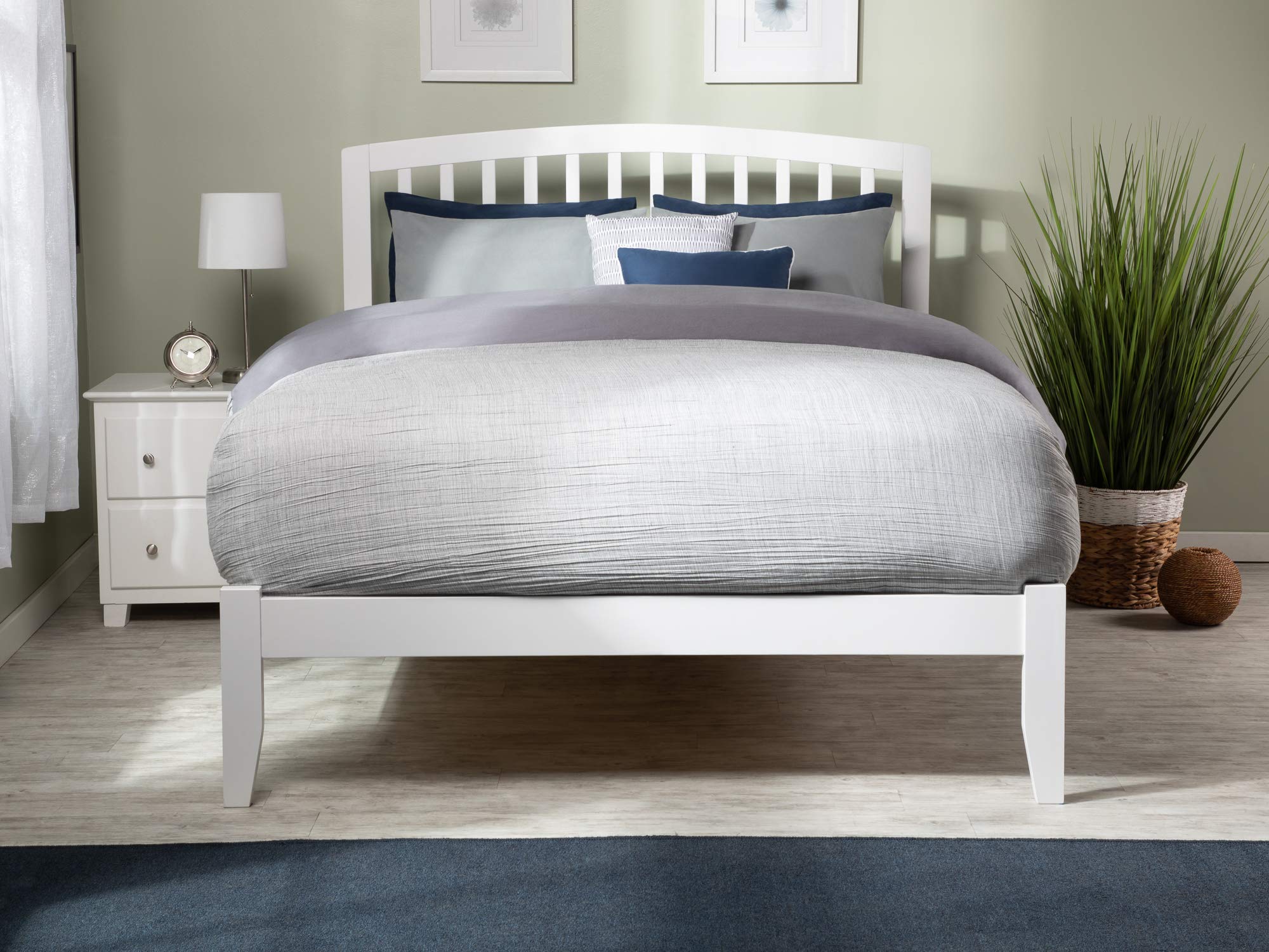 Atlantic Furniture AR8841002 Richmond Queen Size Platform Bed with Open Foot Board - White | Modern Minimalist Bed Frame for Small Spaces & Guest Rooms