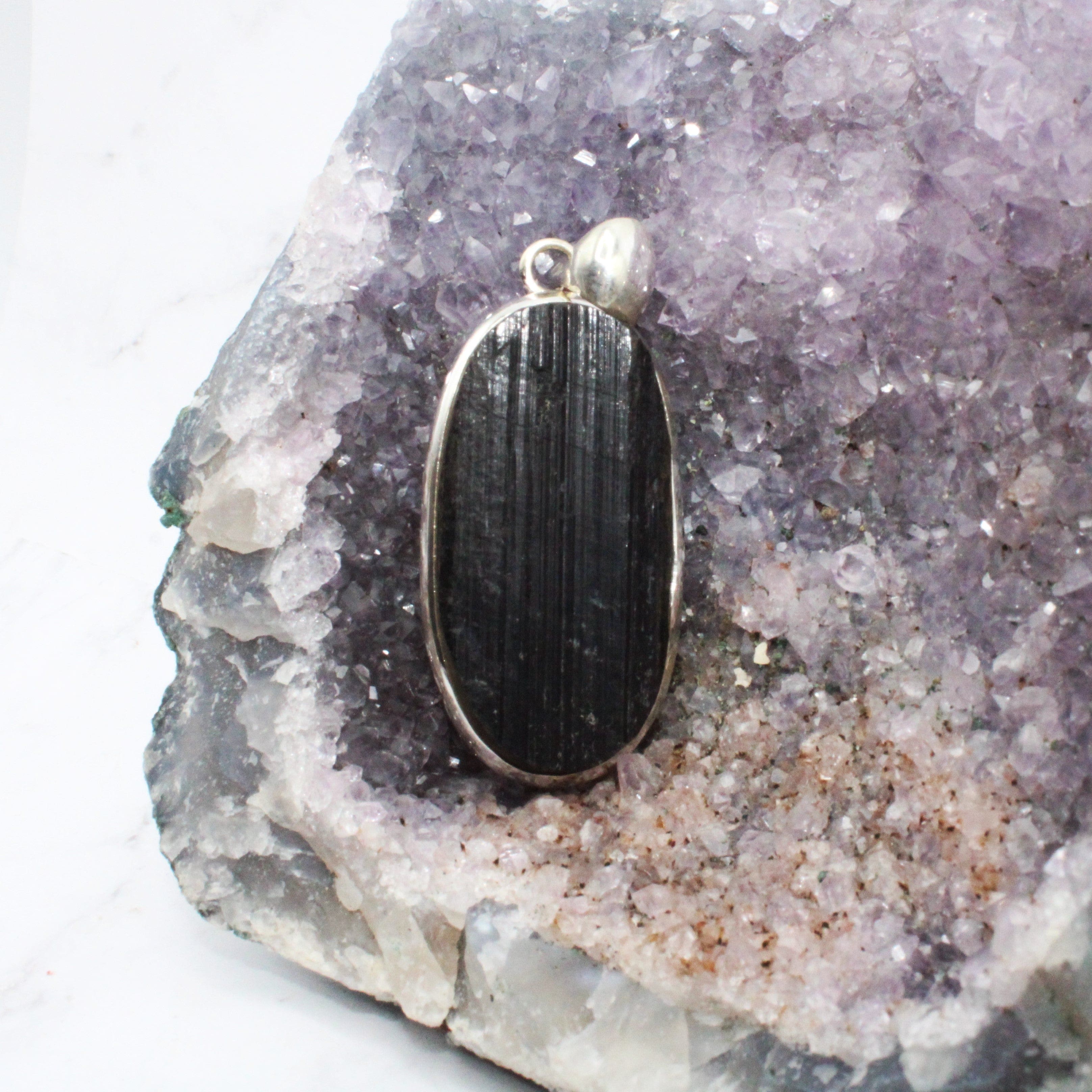 Black Tourmaline Pendant Necklace in 925 Sterling Silver - Protection Crystal Jewelry for Women, Men | Spiritual Healing, Energy Cleansing & Everyday Wear