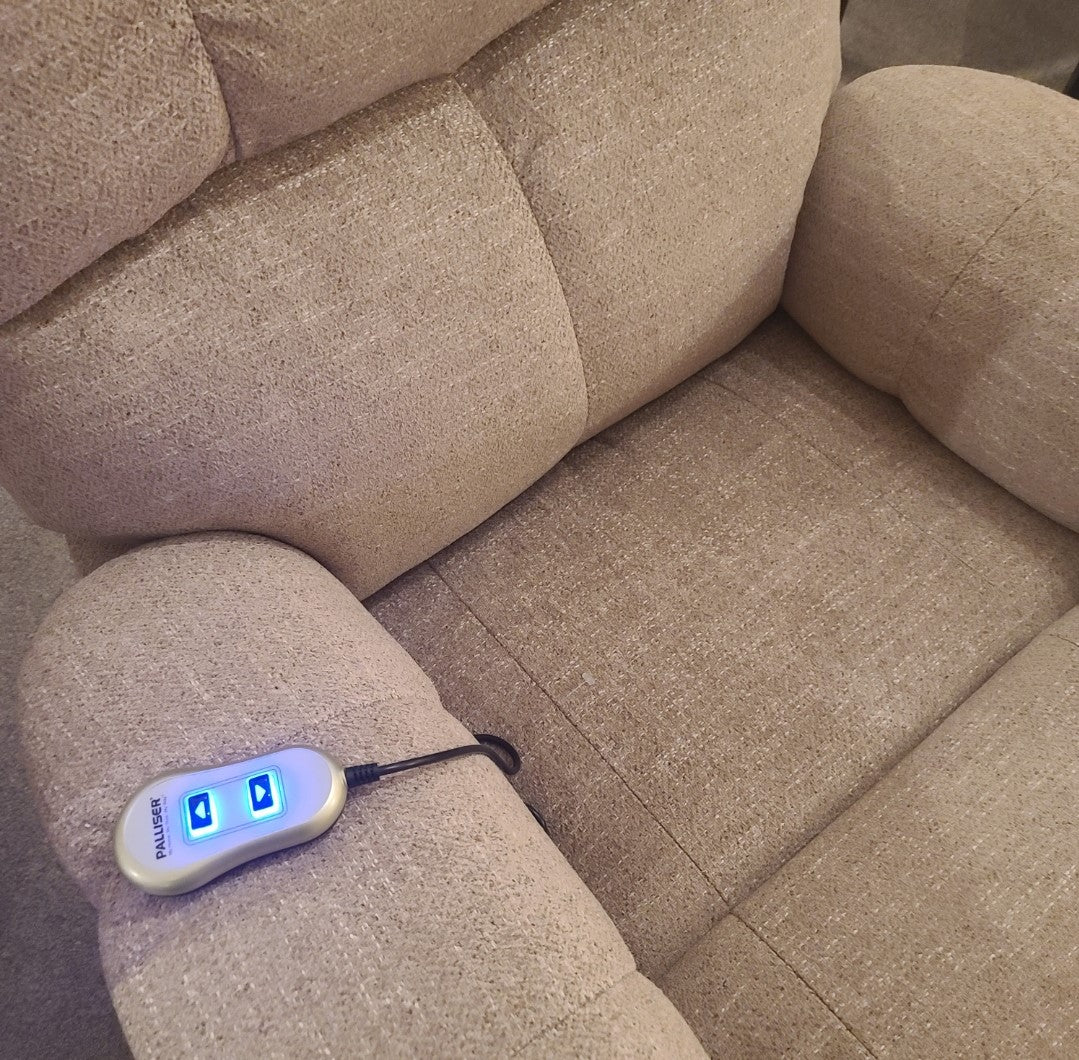 Palliser Lift Recliner Chair for Elderly - Power Lift Reclining Sofa with Remote Control - Comfortable Massage Recliner for Living Room, Bedroom & Home Theater
