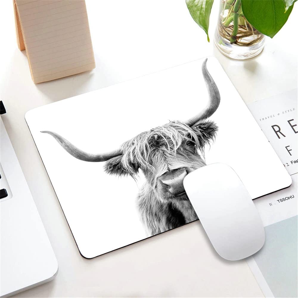 Highland Cow Portrait Mouse Pad - Non-Slip Rubber Base Square Mouse Mat for Office & Laptop (9.5
