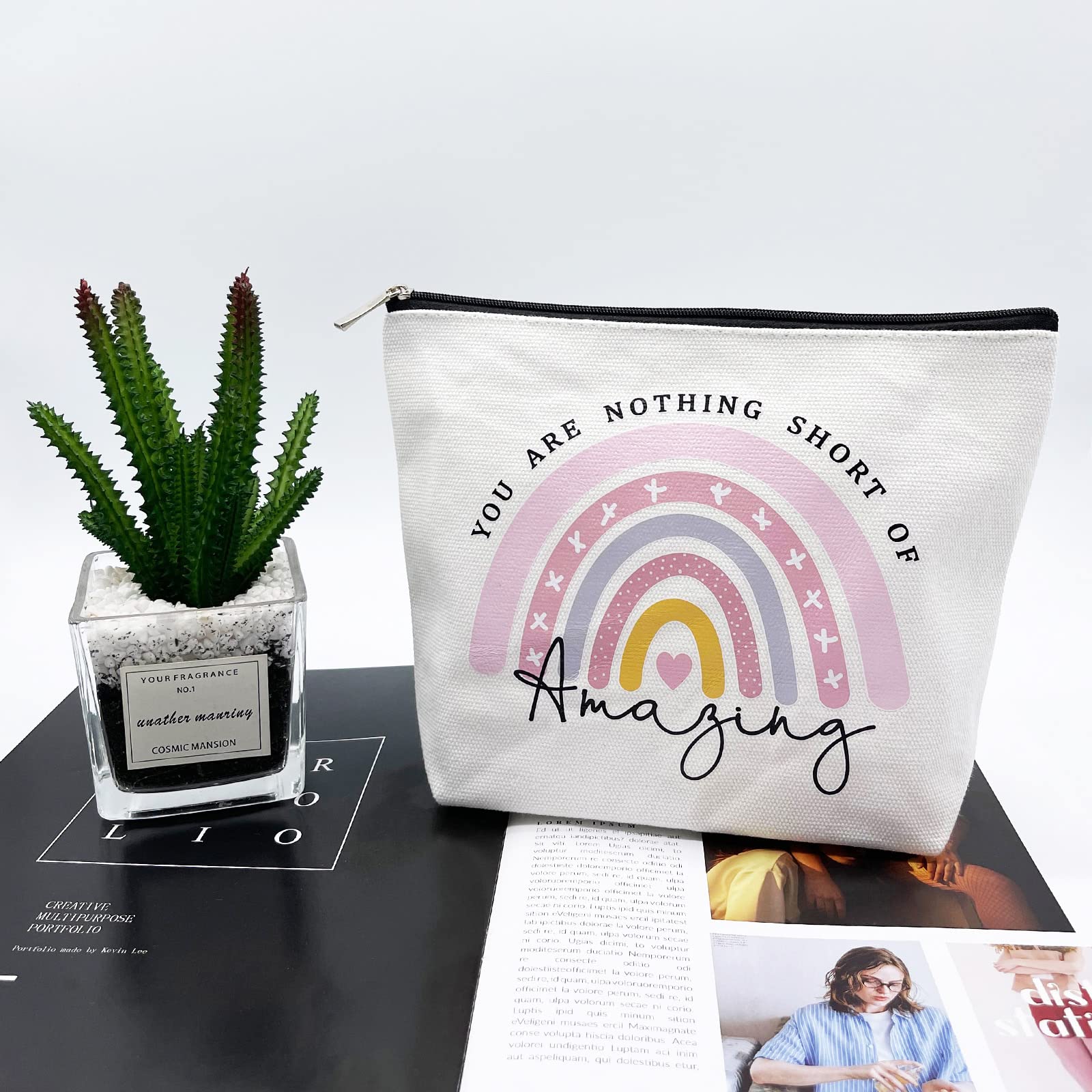 Inspirational Gifts for Women - Thank You Rainbow Cosmetic Bag, Amazing Birthday Gift for Best Friend, BFF, Sister, Wife, Boss, Teacher, NHS Nurse - Perfect for Travel, Work, or Daily Use