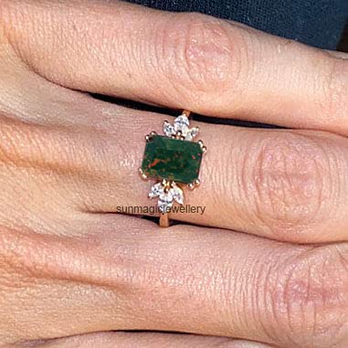 Bloodstone Ring for Women - 925 Sterling Silver Unique Engagement Gift, Custom Gemstone Ring with Tiger Eye - Elegant Pinky & Signet Ring for Her | Perfect for Weddings, Anniversaries & Special Occasions