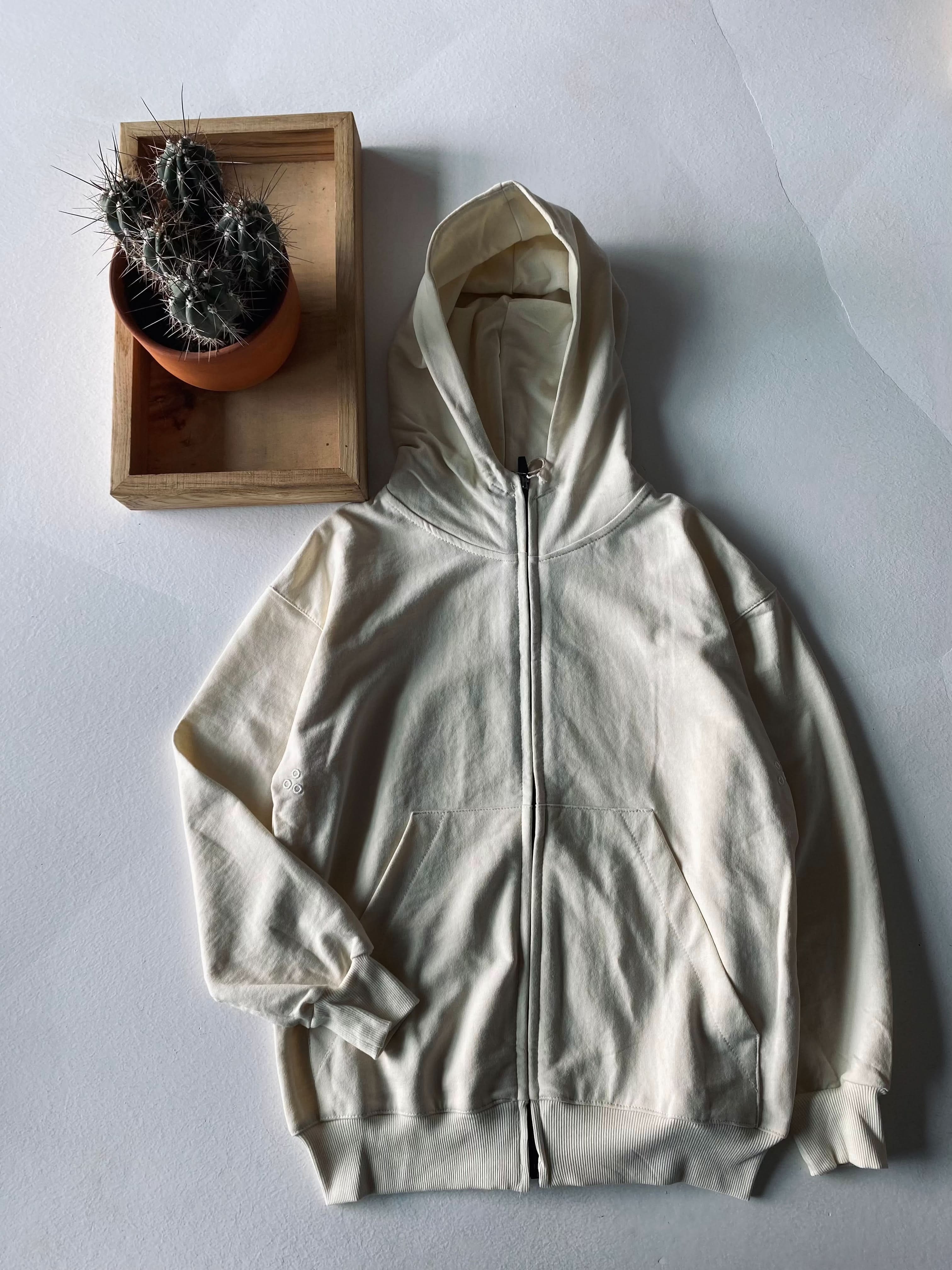 **Zippered Hooded Sweatshirt for Teens - Cozy Pullover for Boys & Girls Ages 9-15 - Perfect for School, Sports & Casual Wear**