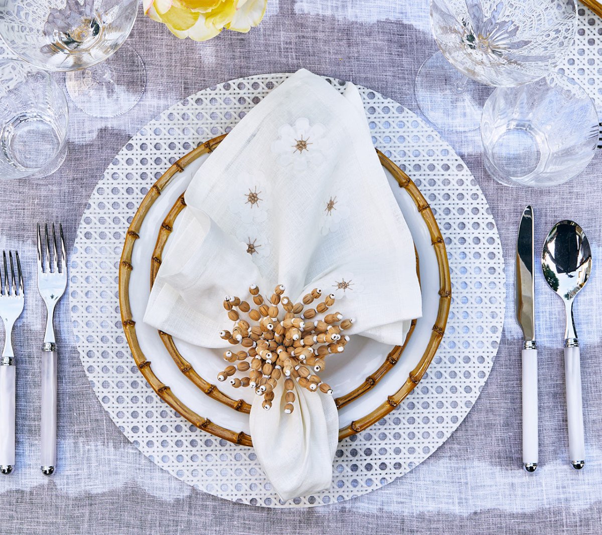 Premium Woven Reed Placemats Set of 4 - Natural Fiber Table Mats for Dining, Kitchen, or Outdoor Picnic - Eco-Friendly Home Decor for Everyday Use & Entertaining