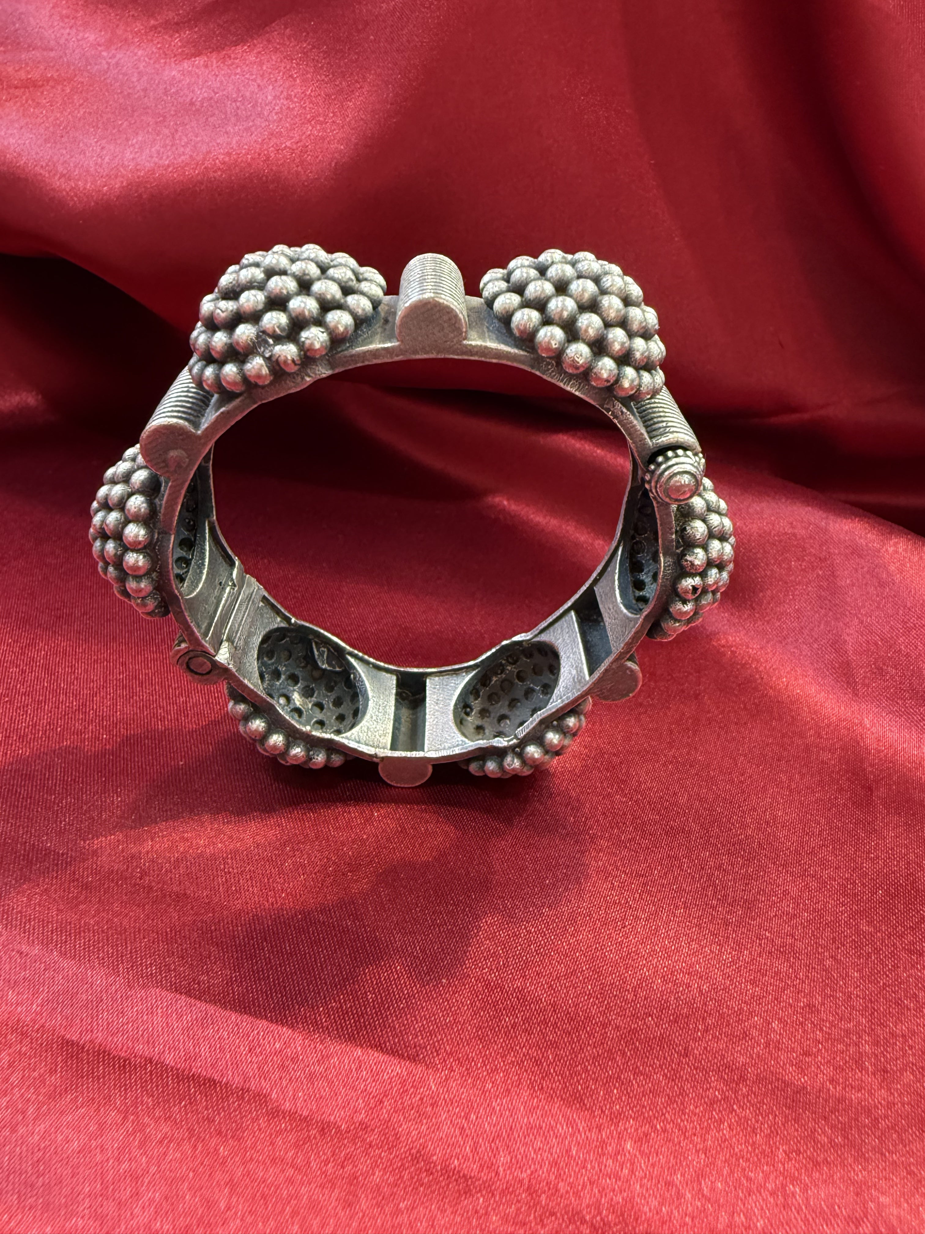 Elegant Tribal Oxidized Silver Ethnic Open Flower Design Kada Cuff Bracelet for Women - Boho Chic Handmade Jewelry for Festivals, Weddings & Special Occasions