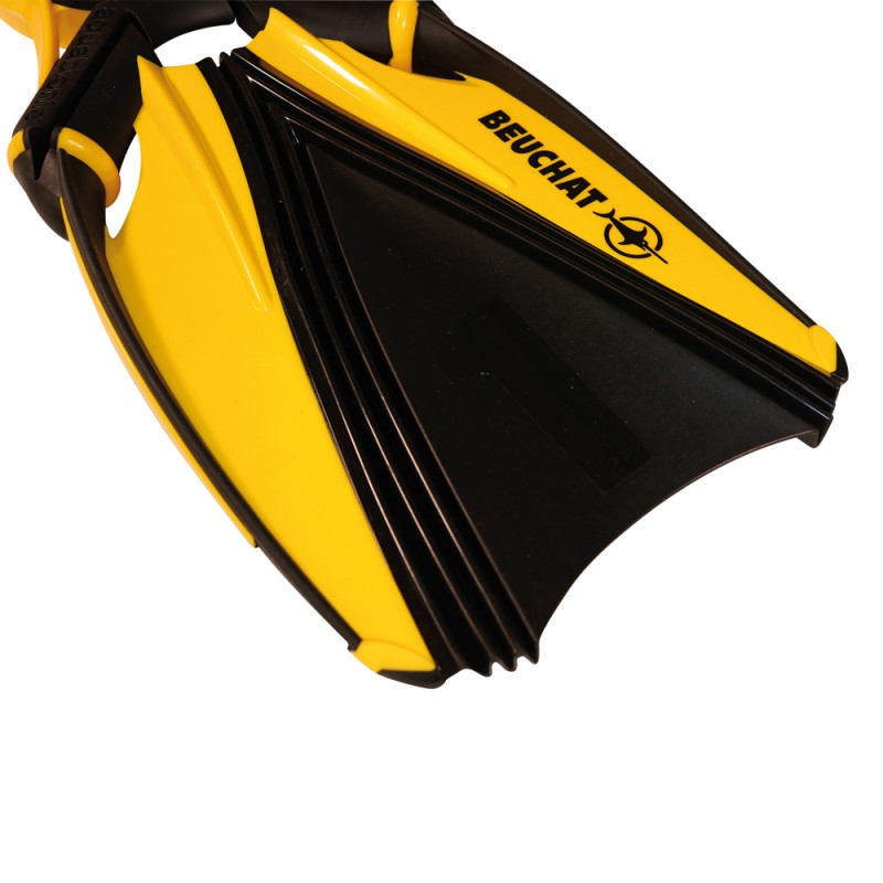 Beuchat Aquabionic EVO Yellow Spearfishing Fins - High Performance Swimming Fins for Freediving, Snorkeling & Underwater Hunting | Lightweight & Durable Design