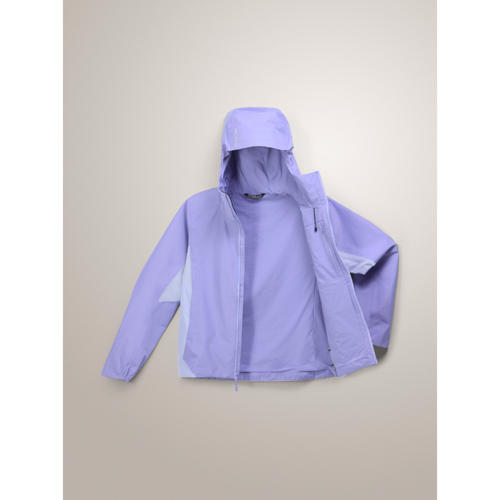Arc'teryx Women's Solano Hoody - Lightweight Waterproof Windbreaker Jacket for Hiking, Running & Outdoor Activities