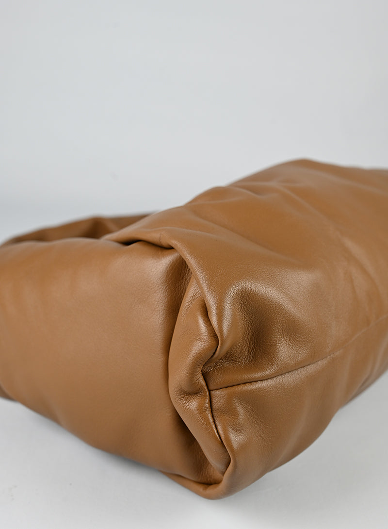 Bottega Veneta Hobo Pouch Bag in Hazelnut Brown | Premium Leather Crossbody Purse for Women | Perfect for Work, Travel & Everyday Use