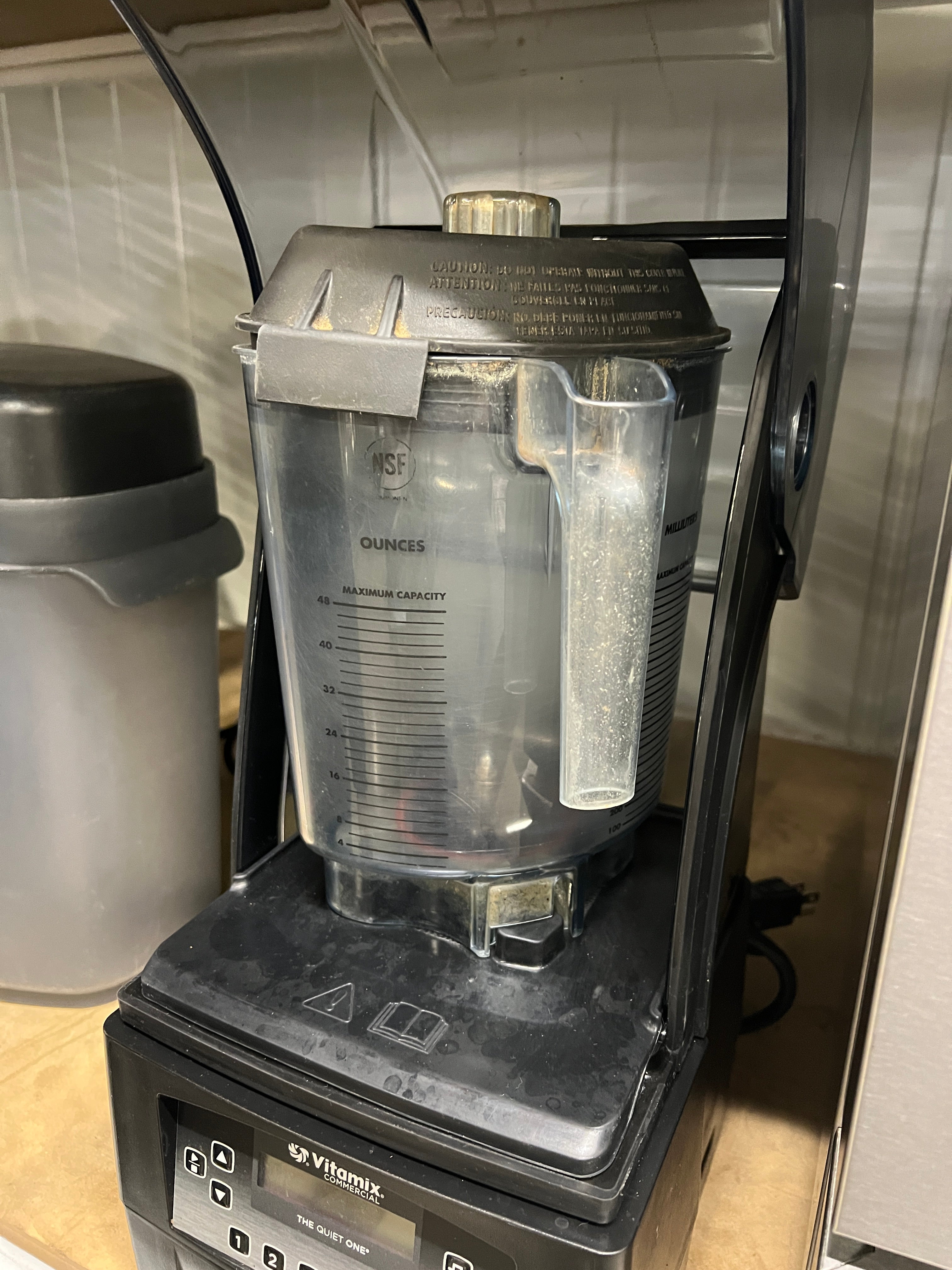 Vitamix 36019 48 Oz. The Quiet One Commercial Blender - 120V/3 HP High-Performance Blender for Smoothies, Soups & Nut Butters - Perfect for Restaurants, Cafes & Home Kitchens