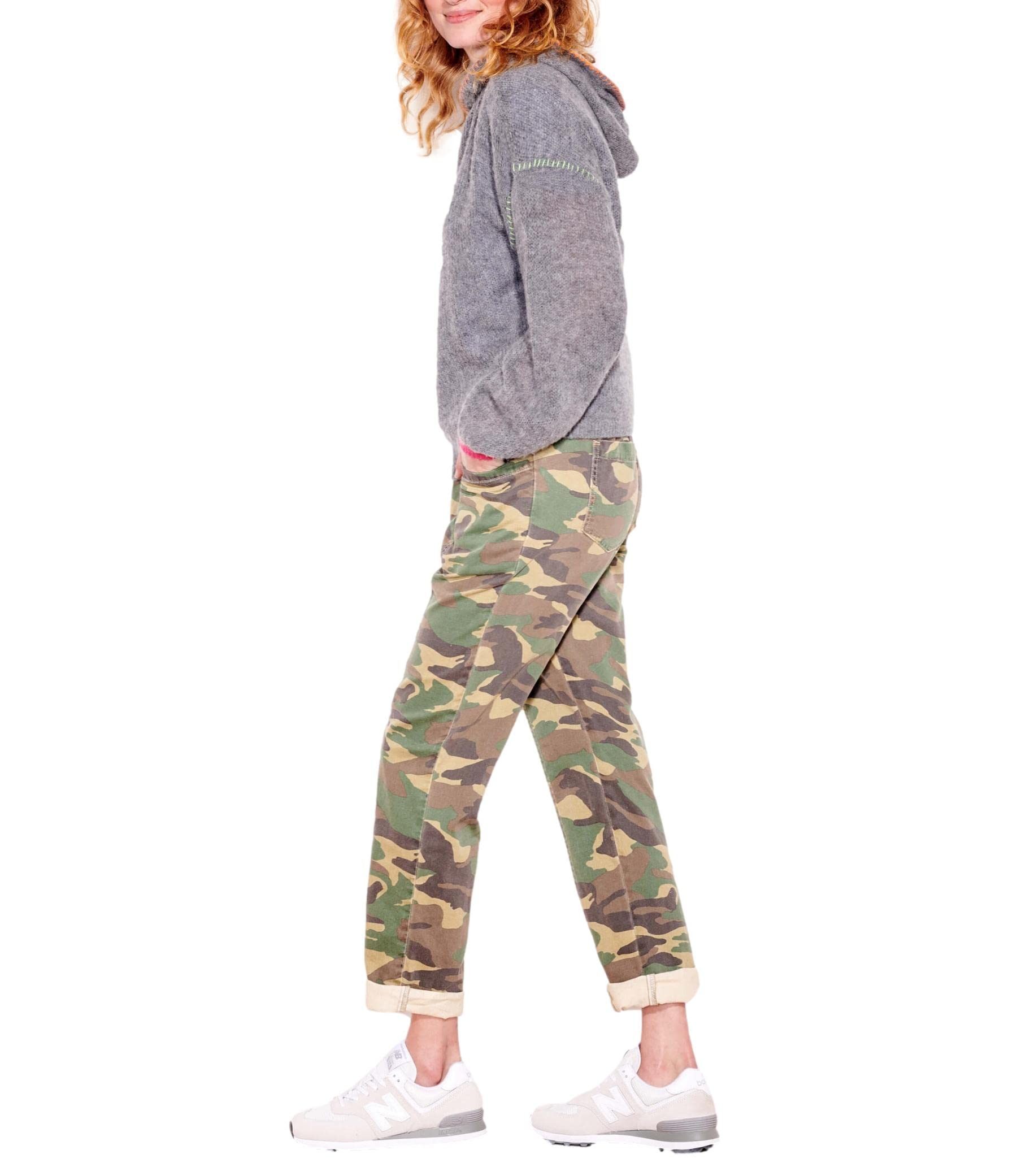 SUNDRY POP Embroidered Oversized Hoodie for Women - Trendy Streetwear, Cozy Pullover Sweatshirt - Perfect for Casual Outfits, Loungewear & Winter Fashion