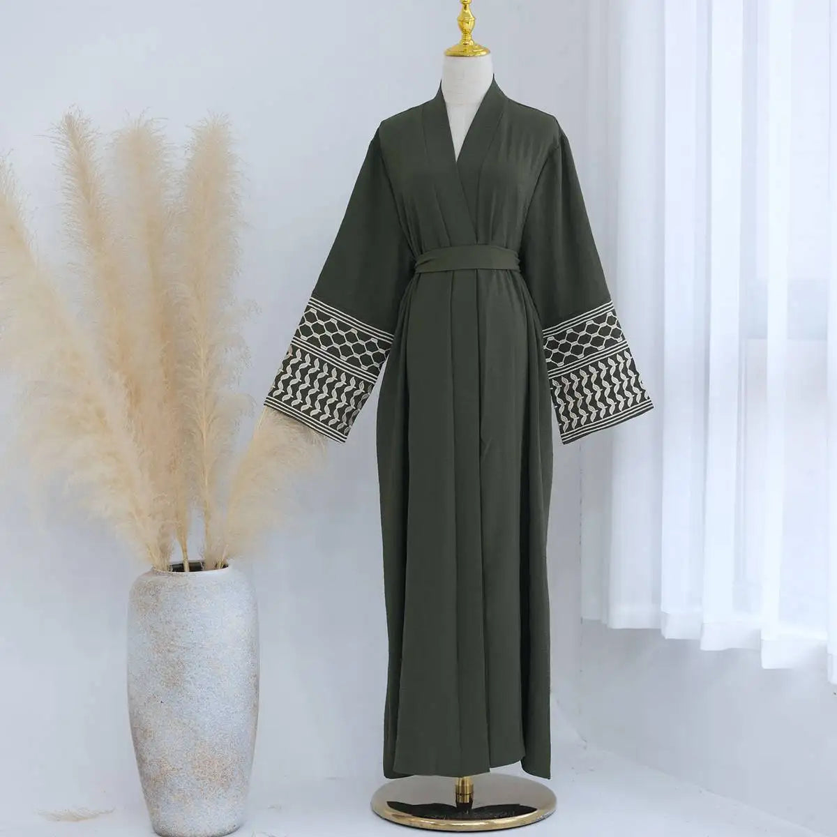 Elegant Muslim Women's Open Abaya Dress with Embroidery Sleeves - Modest Islamic Clothing for Prayer, Eid & Special Occasions