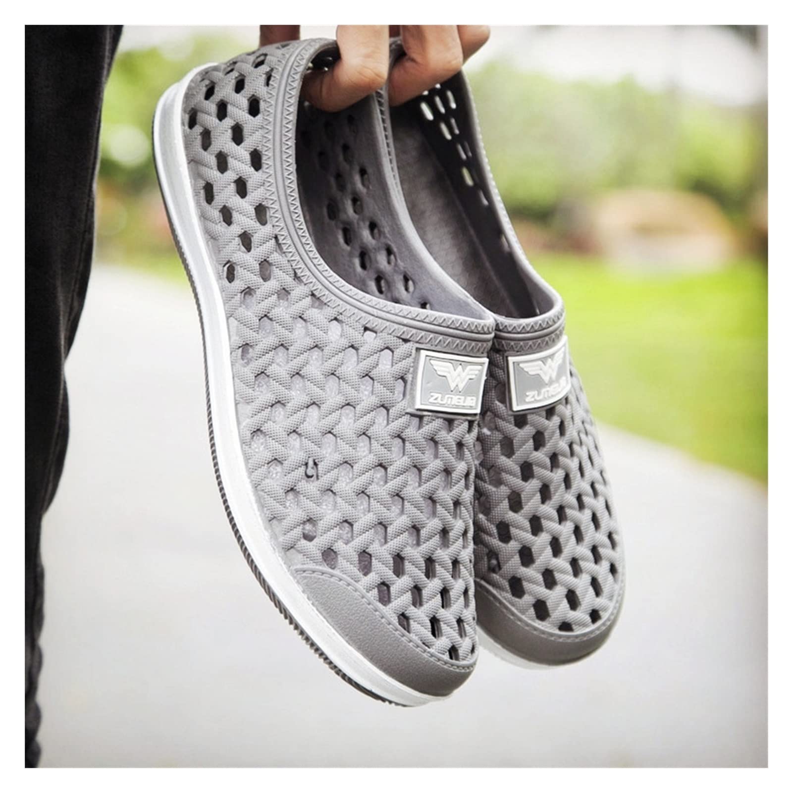 XyyrYS Men's Breathable Beach Water Shoes - Non-Slip Waterproof Slippers for Summer, Outdoor Water Sports, Swimming & Seaside Activities (Gray, Size 44) - Perfect for Beach Walking, Poolside, Kayaking & Water Park Adventures