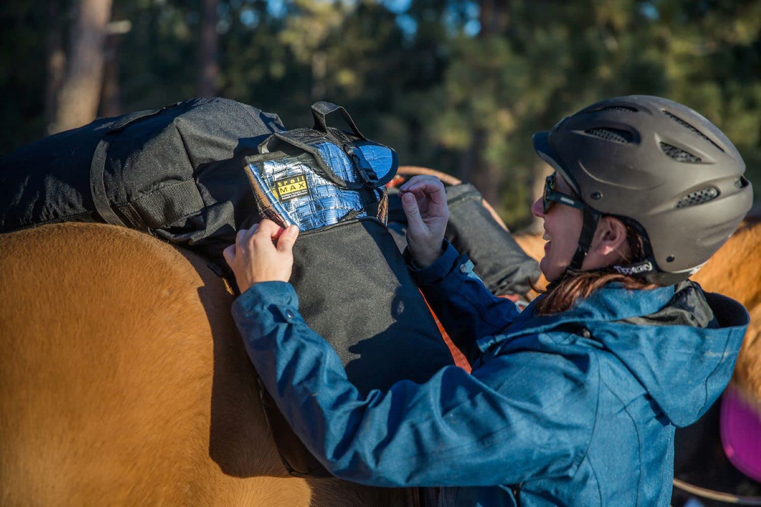 TrailMax Medium Insulated Horse Saddlebags for Western & Endurance Riding - Detachable Cantle Bag Included | Perfect for Trail Rides, Camping & Long-Distance Horseback Adventures