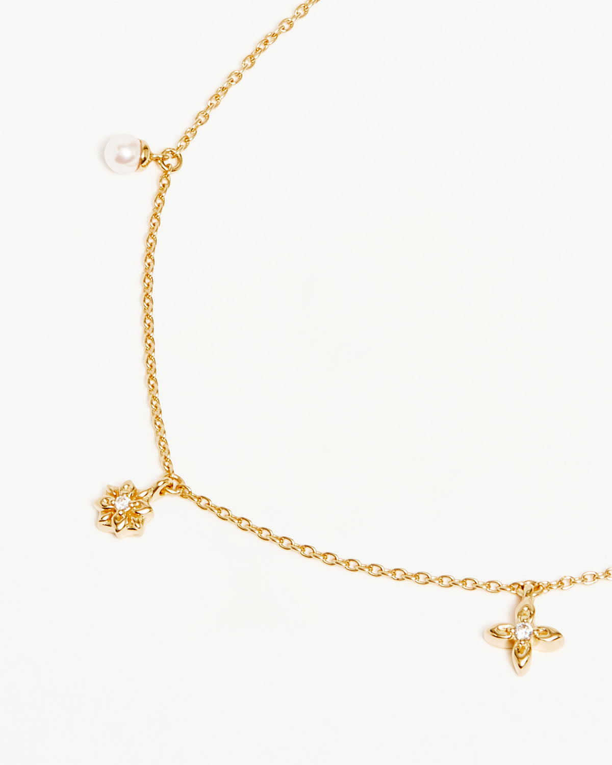 18k Gold Vermeil Live in Peace Choker Necklace - Elegant Minimalist Jewelry for Women - Perfect for Everyday Wear, Gifts & Special Occasions