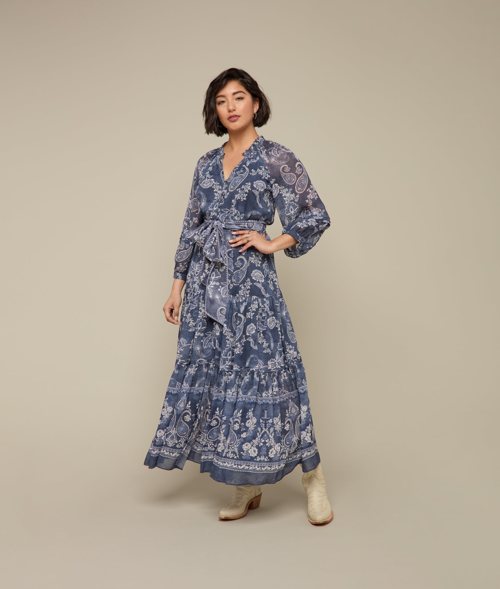 Elegant Iris Floral Print Dress in Blue Multi - Perfect for Spring Weddings, Garden Parties & Casual Outings