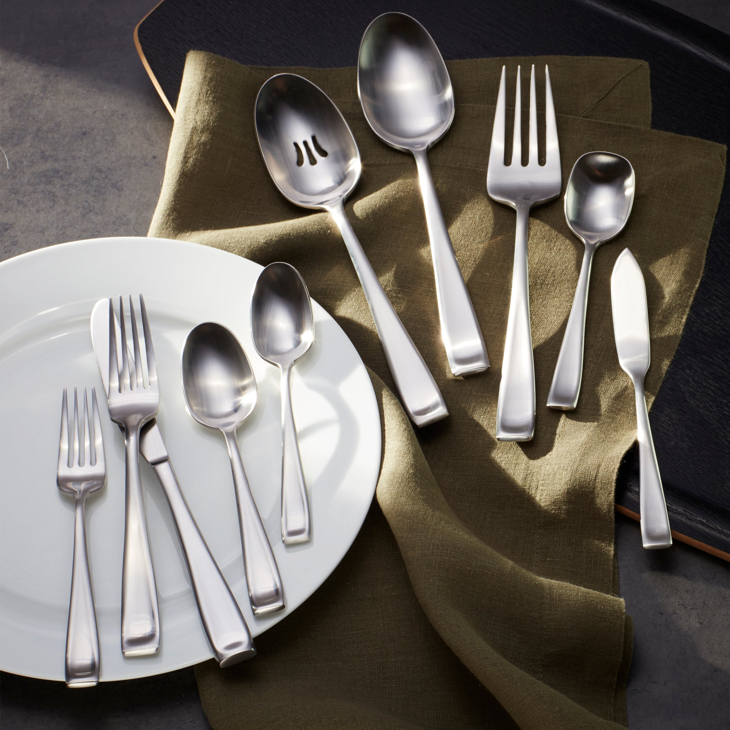 65-Piece Satin Flatware Set - Stainless Steel Silverware Cutlery Set for 12 - Elegant Dinnerware for Wedding, Party & Formal Dining - Dishwasher Safe